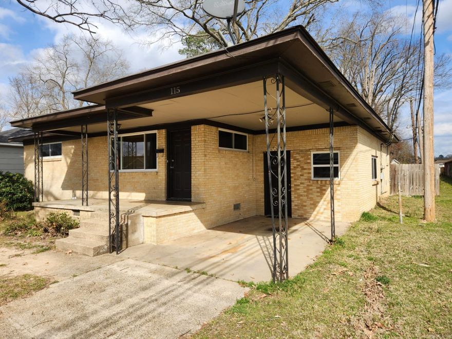 All brick home built in 1954. Has original pine wood floors, a newly renovated shower bath, and a  1950's tile bathroom with original features. Two large master bedrooms with en suites, a large living room, large dine in kitchen, laundry with WD hook ups, and a large tiled floor bonus room that could be used as an extra living room or bedroom if needed. 2018 roof, new stove/oven, refrigerator conveys. Located in great school district, has beautiful mature trees and large fenced back yard.