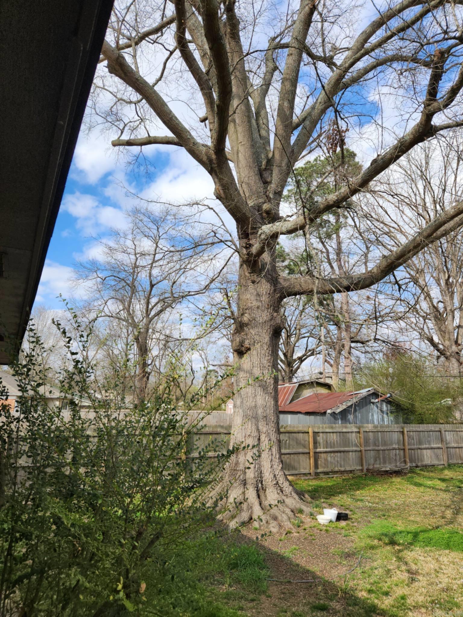 TROUTT - Residential