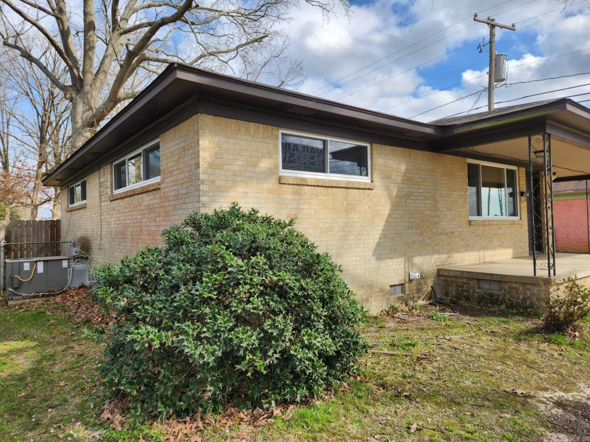 TROUTT - Residential