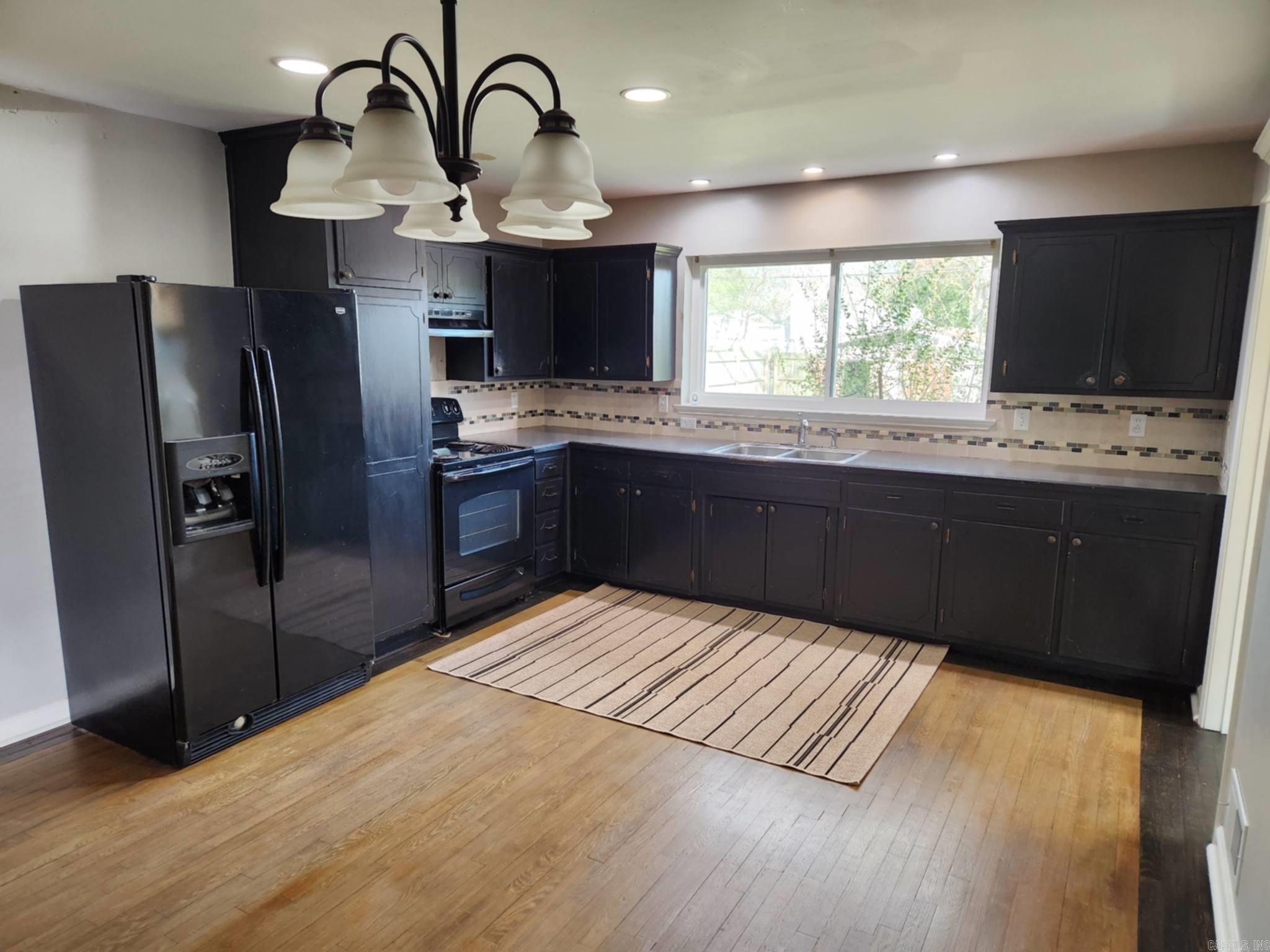 TROUTT - Residential