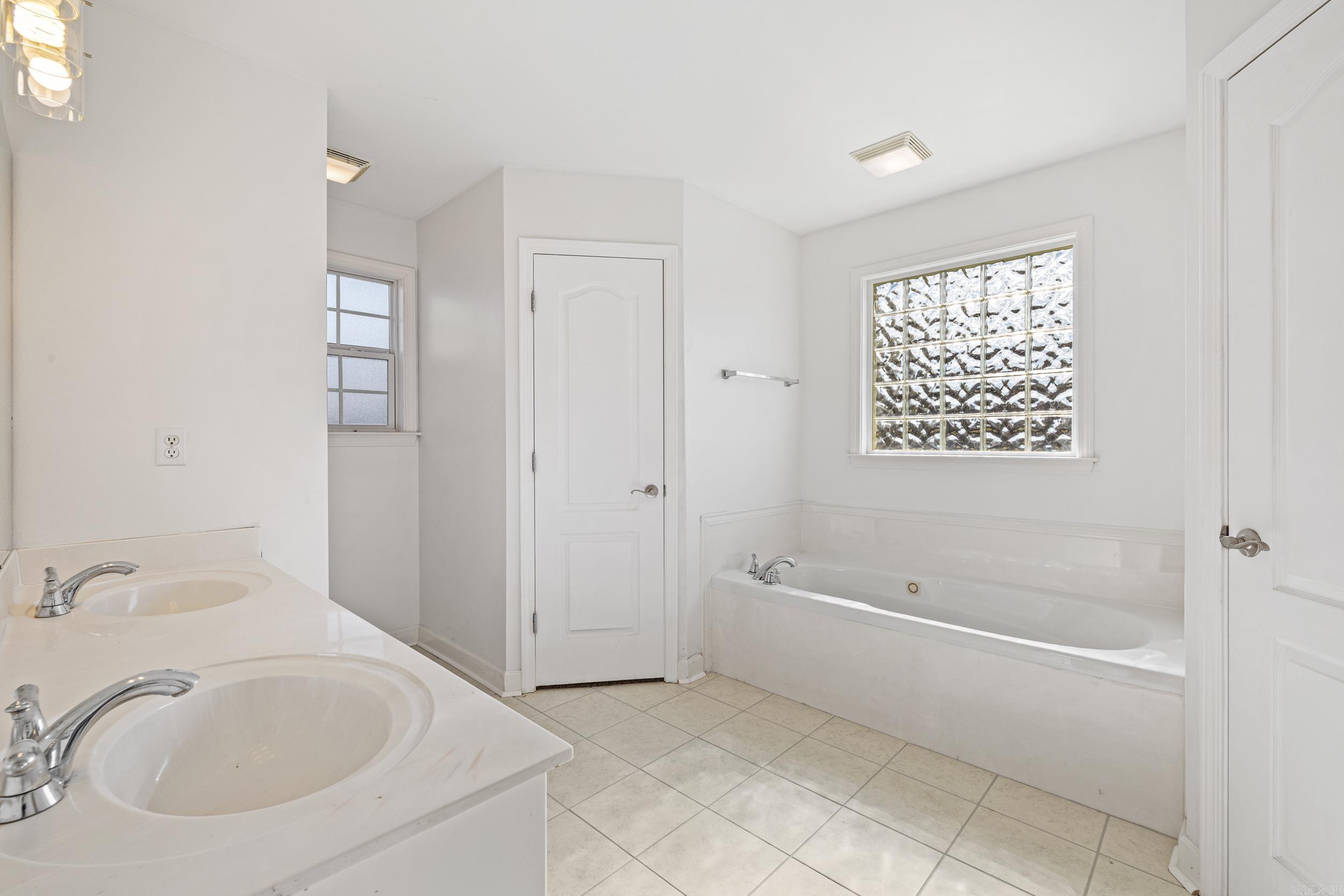 THE WILLOWS - Residential