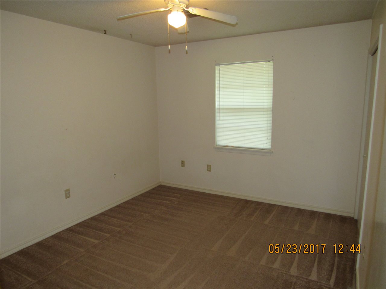 Smokin Oaks - Residential Lease