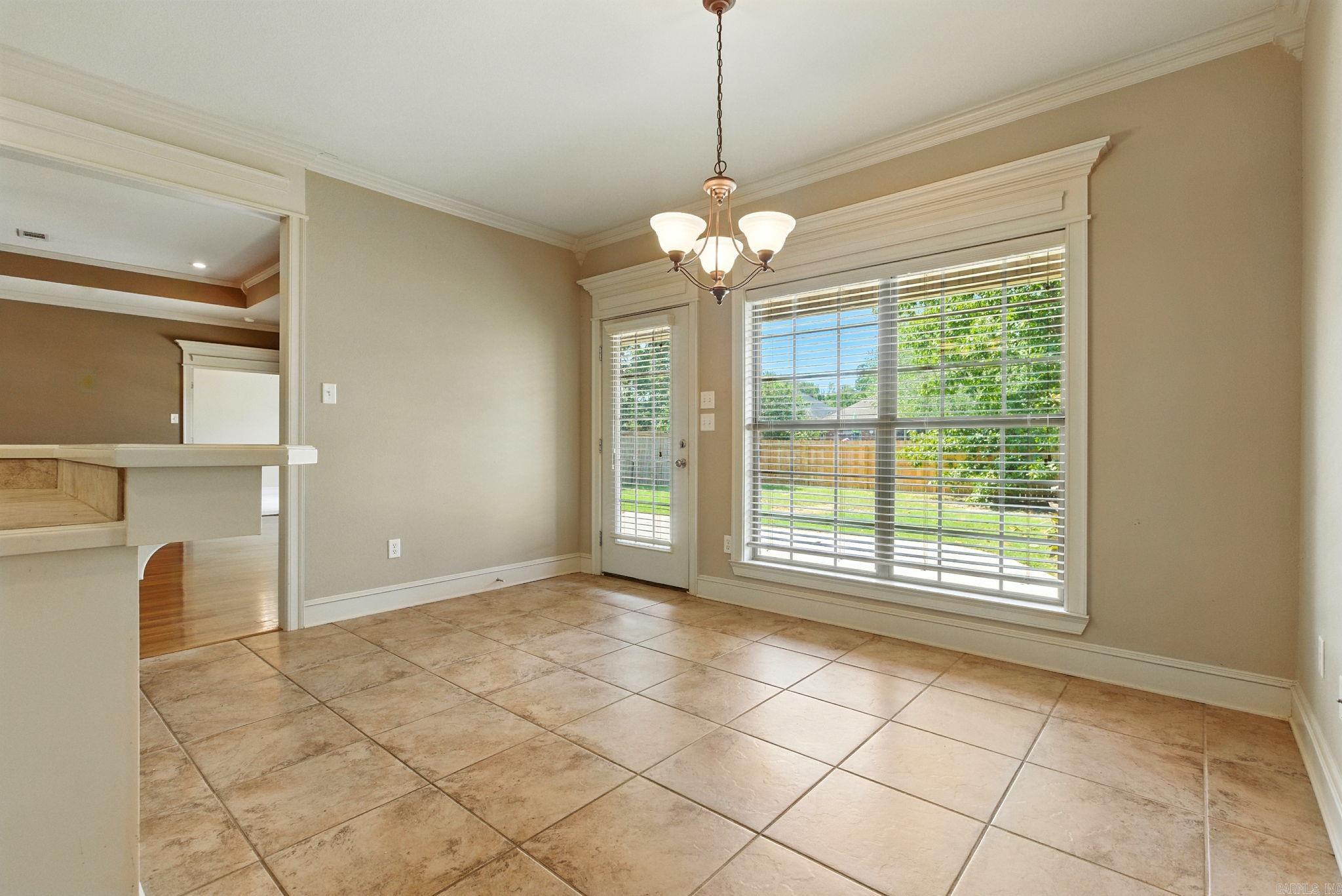 COUNTRY CLUB OF ARK THE - Residential