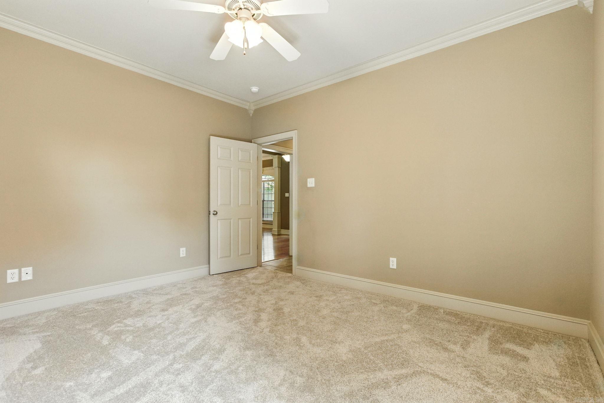 COUNTRY CLUB OF ARK THE - Residential