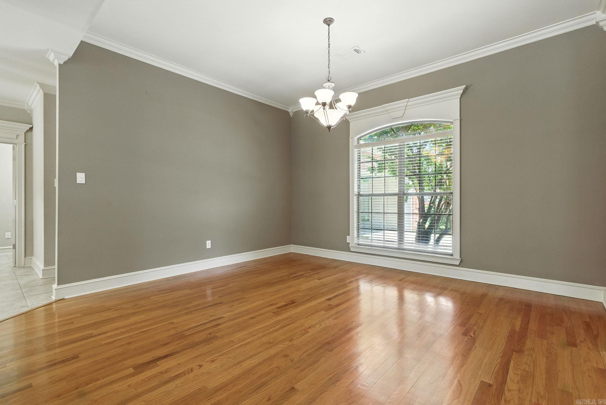 COUNTRY CLUB OF ARK THE - Residential