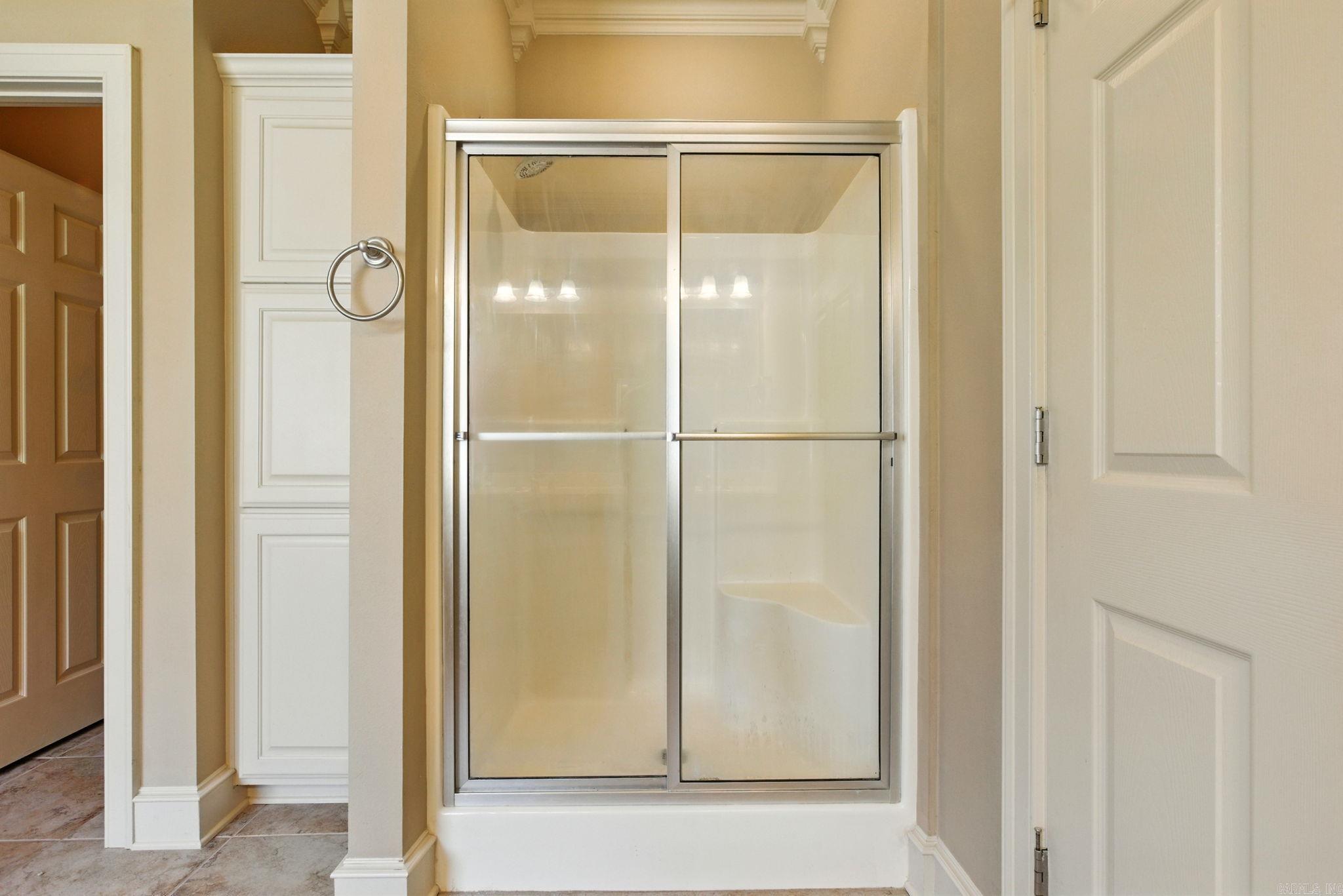 COUNTRY CLUB OF ARK THE - Residential