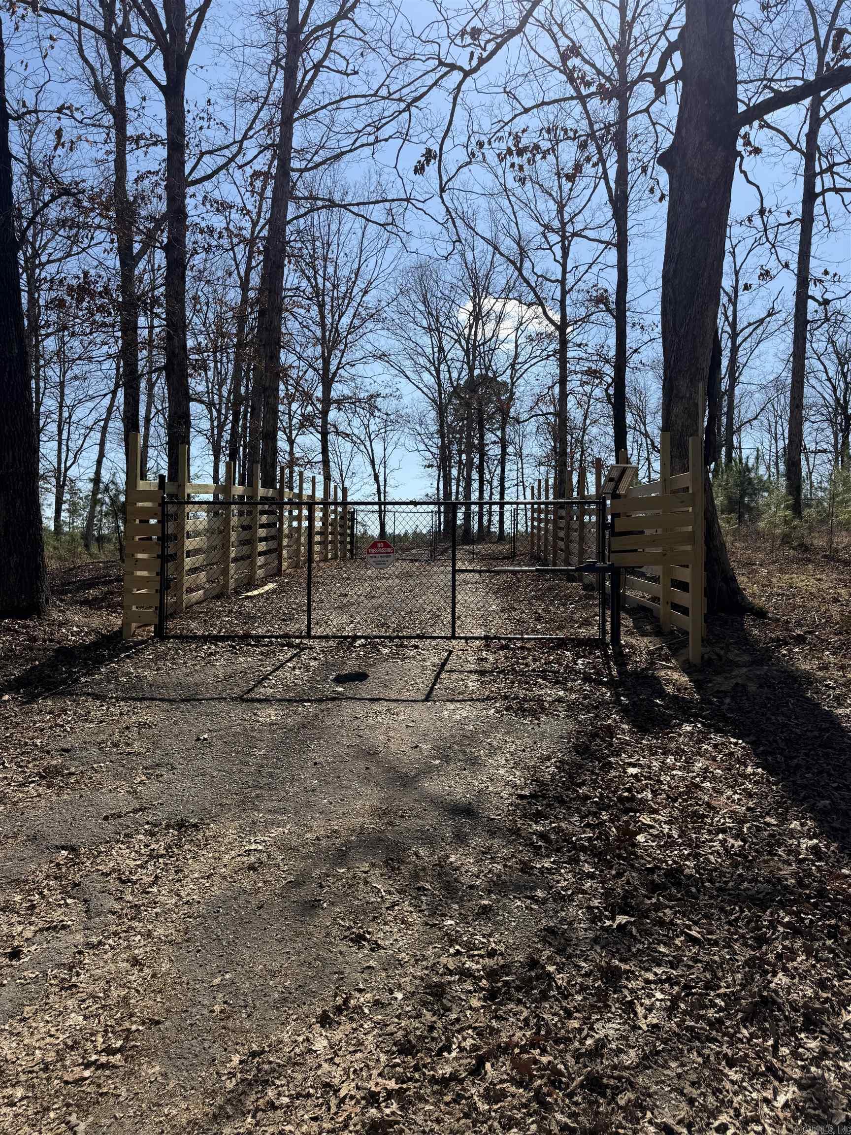 Metes & Bounds - Land