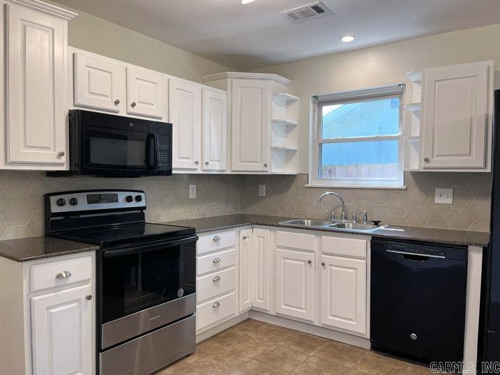 CRYSTAL VALLEY MANOR - Residential