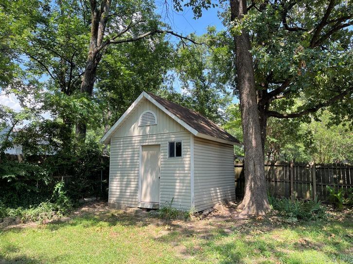 CRYSTAL VALLEY MANOR - Residential