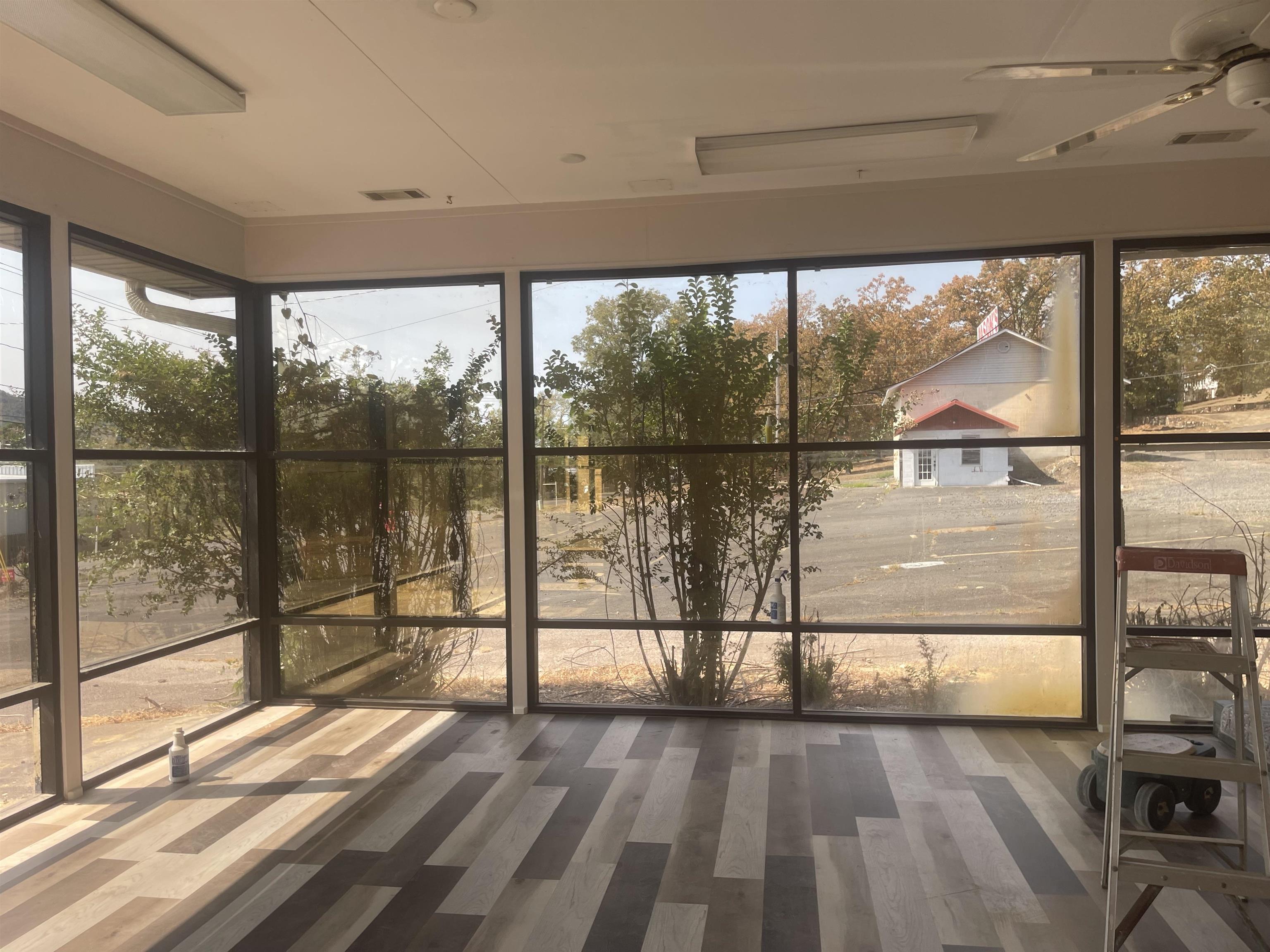 Metes & Bounds - Commercial Sale