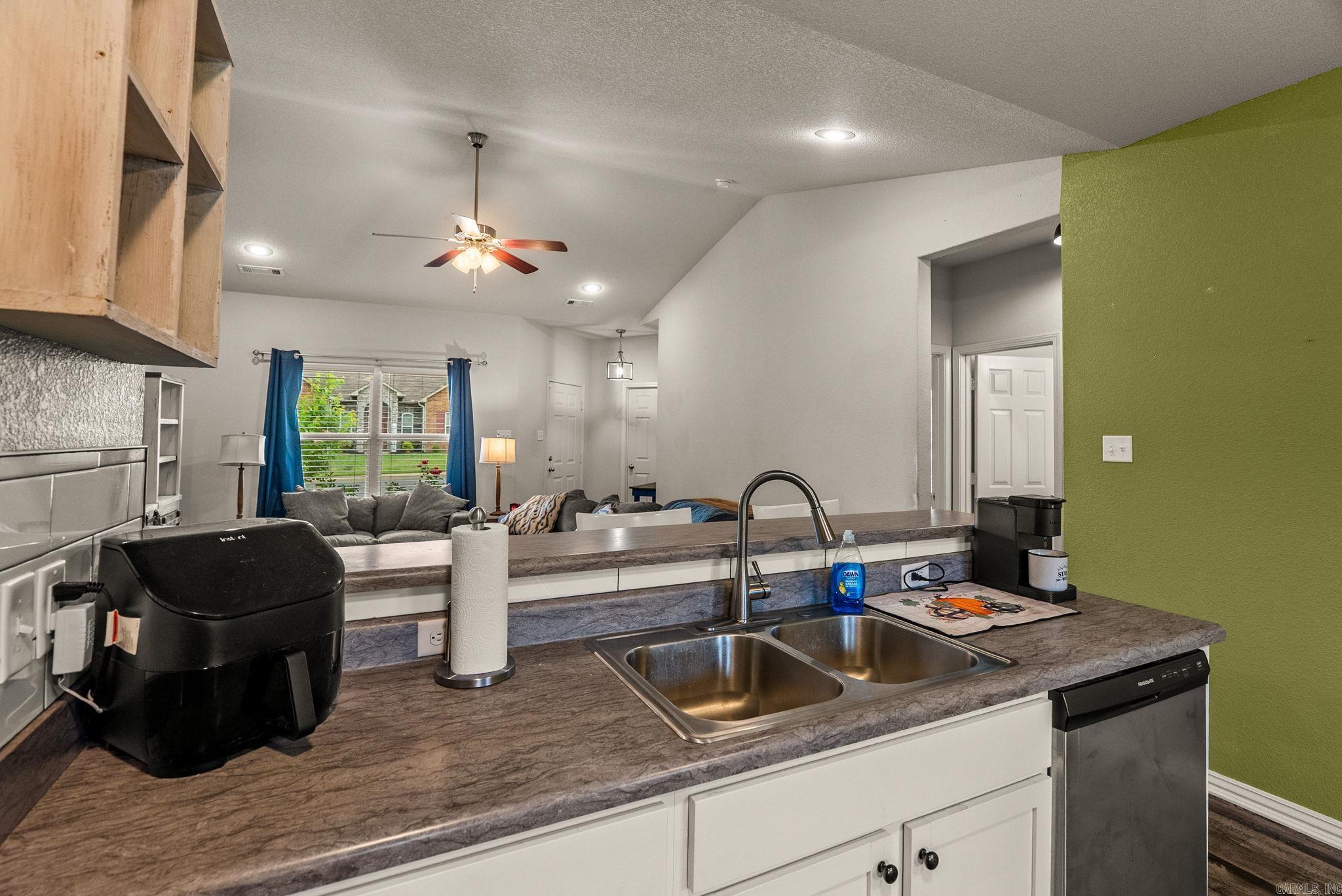 MATTHEWS MEADOWS PH 2 PUD - Residential