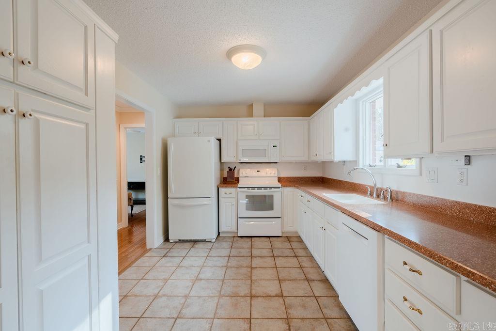 HUNTINGTON PLACE - Residential