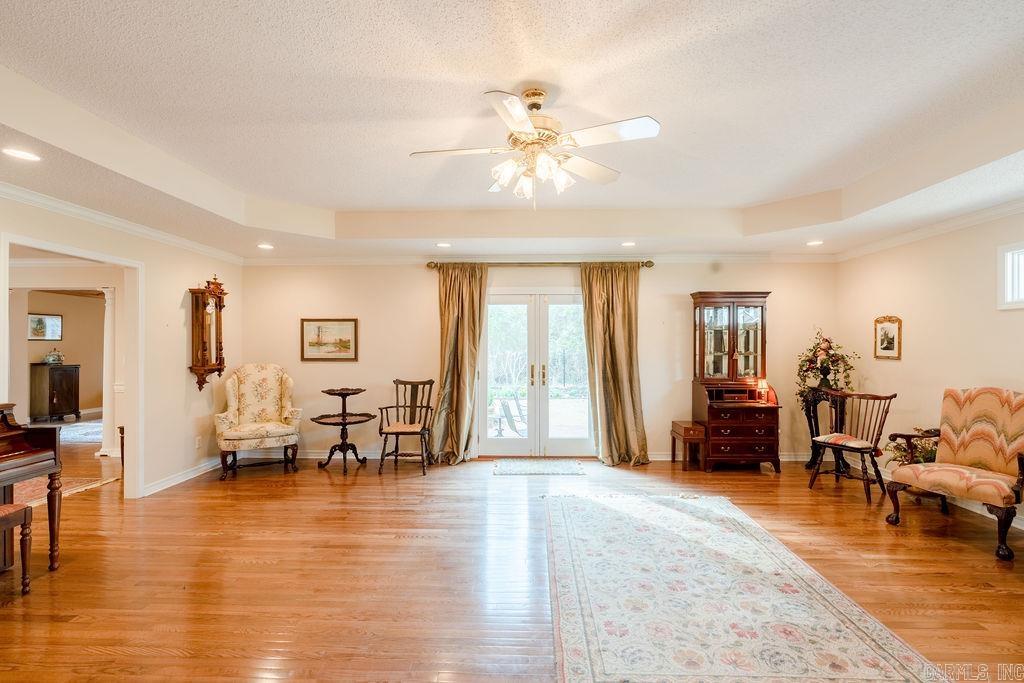 HUNTINGTON PLACE - Residential