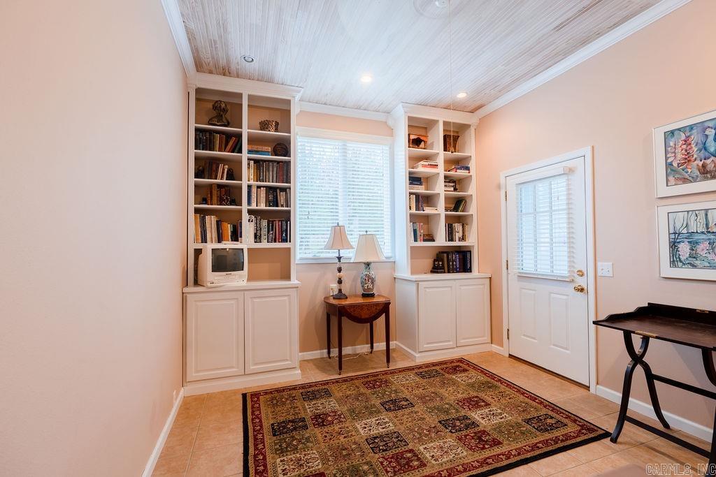 HUNTINGTON PLACE - Residential