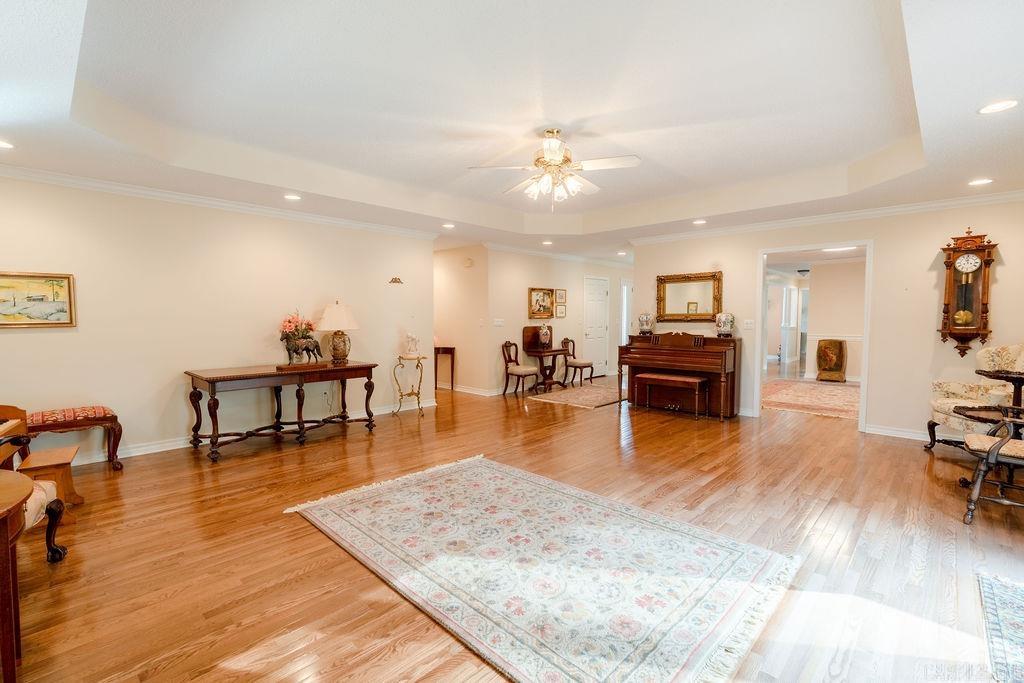 HUNTINGTON PLACE - Residential