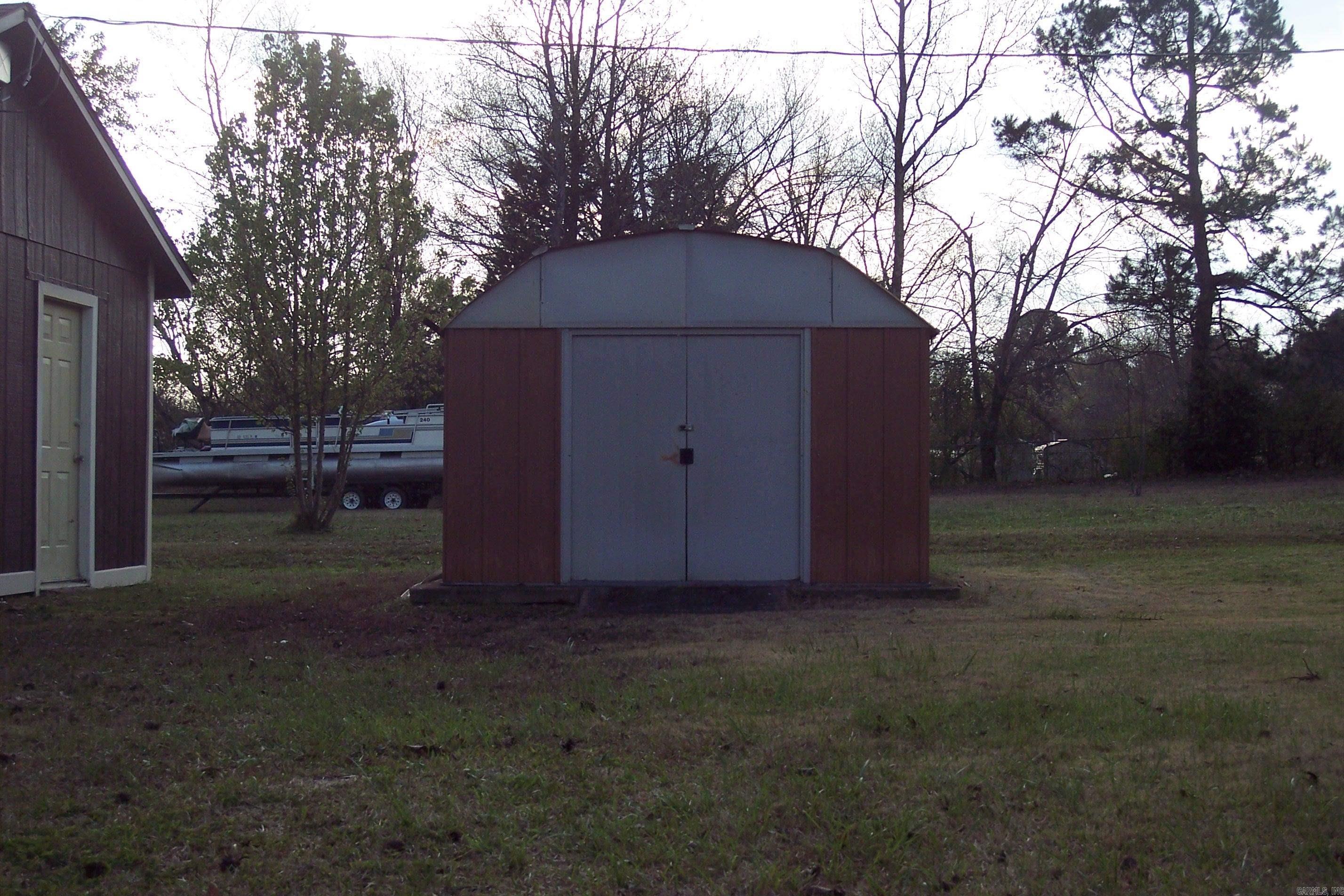 Vineyard - Residential Income