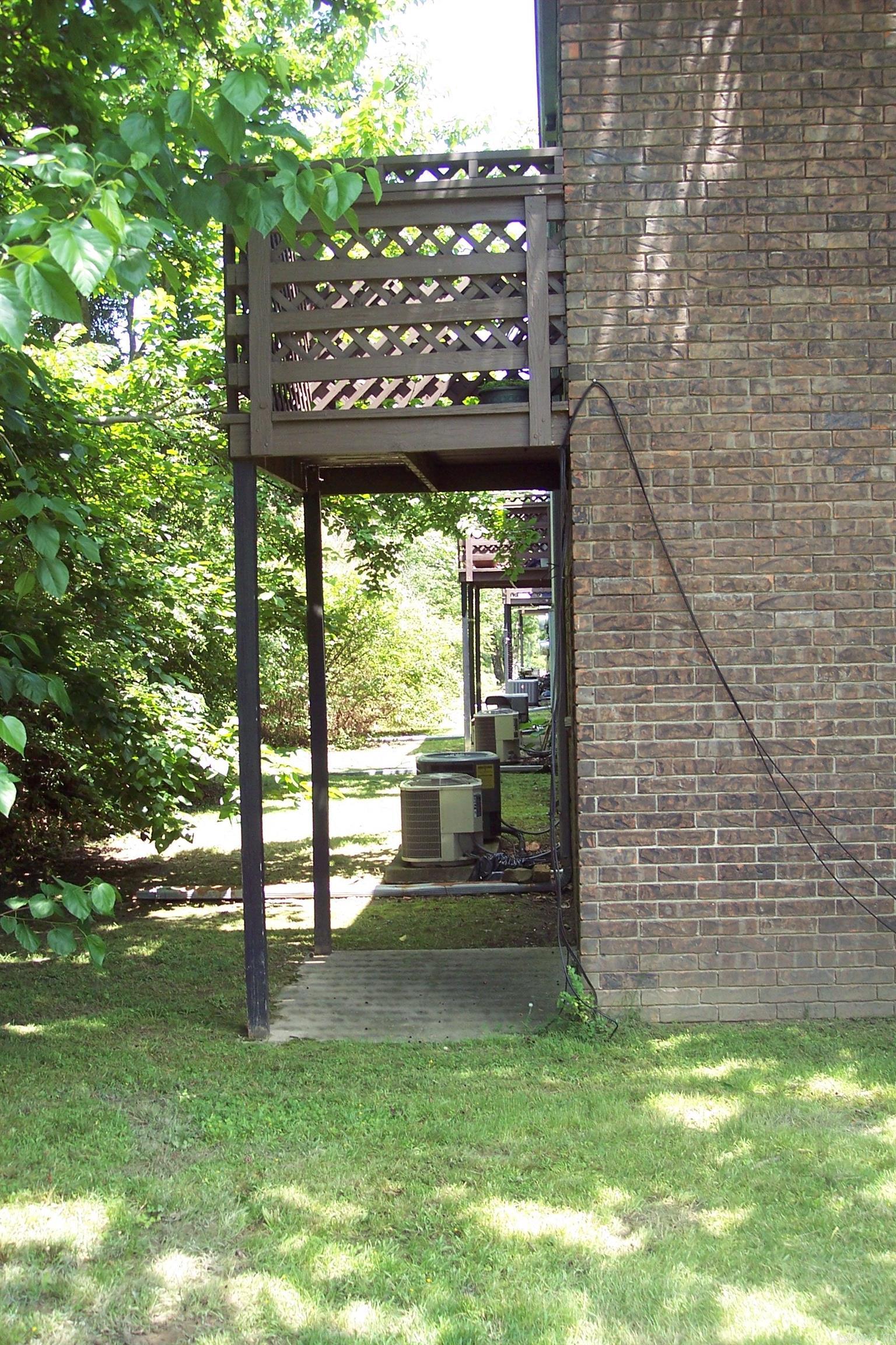 Vineyard - Residential Income