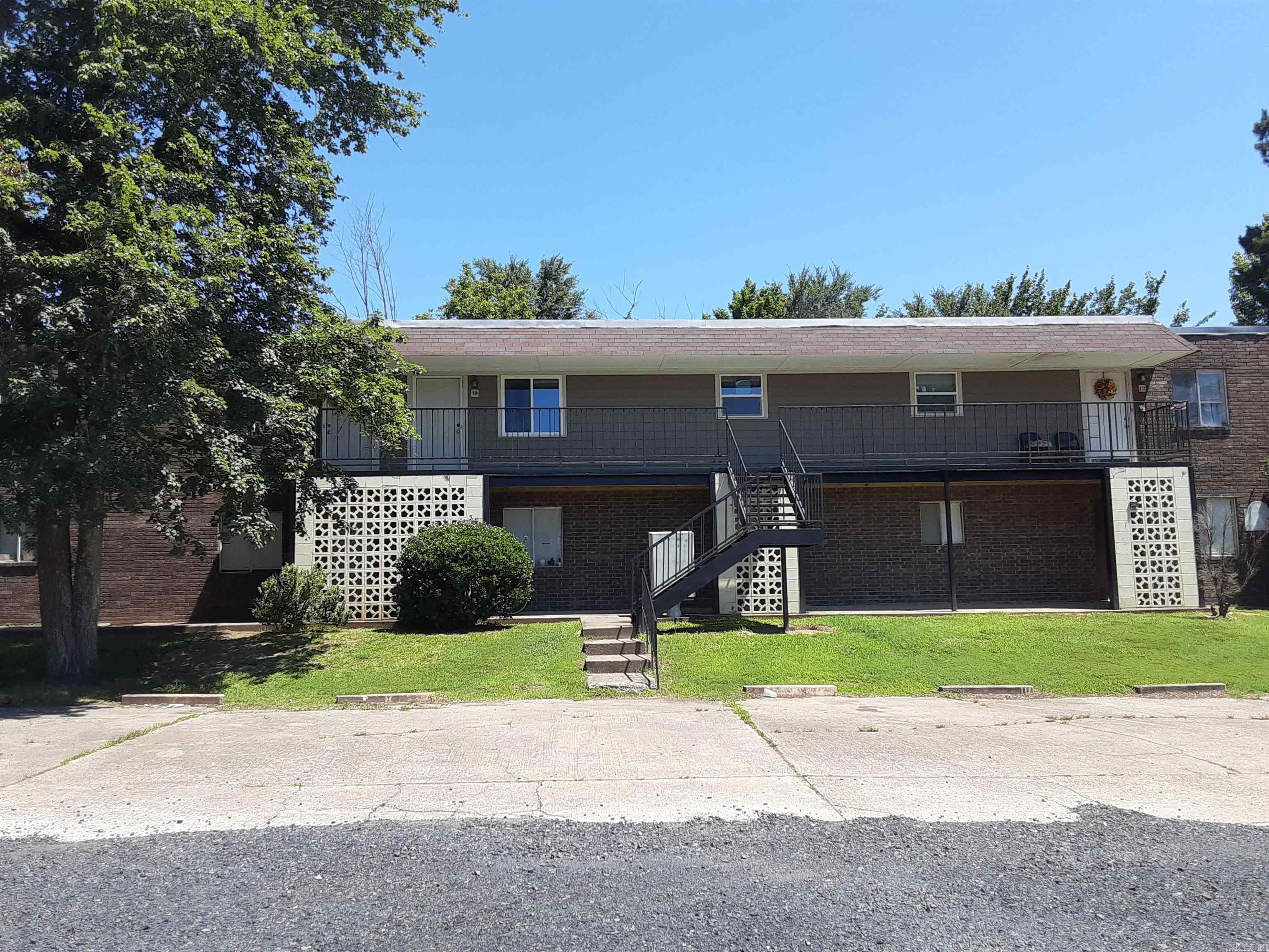 Vineyard - Residential Income