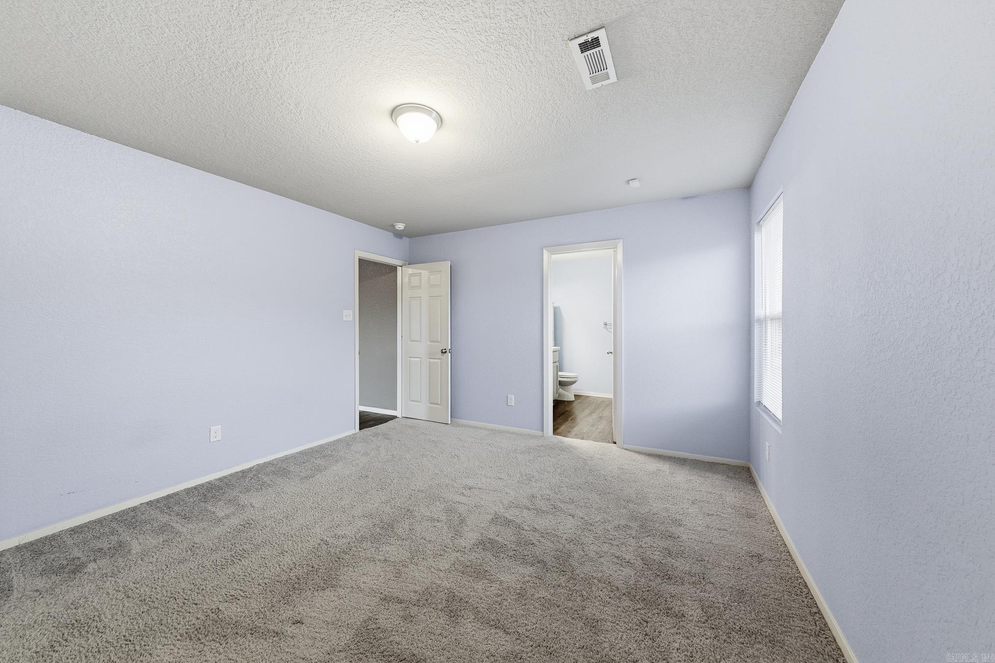 OAKLAND GROVE ESTATES - Residential Lease