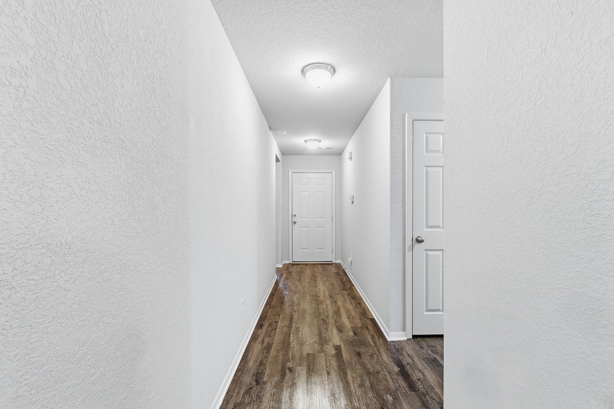 OAKLAND GROVE ESTATES - Residential Lease