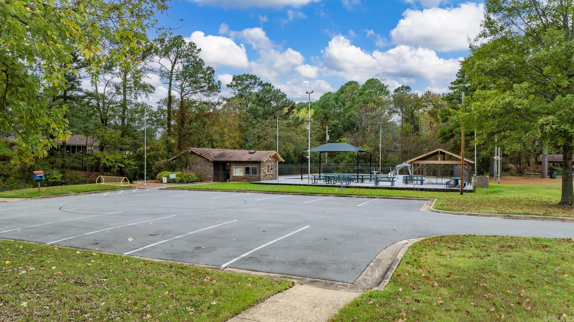 COLONY WEST - Residential