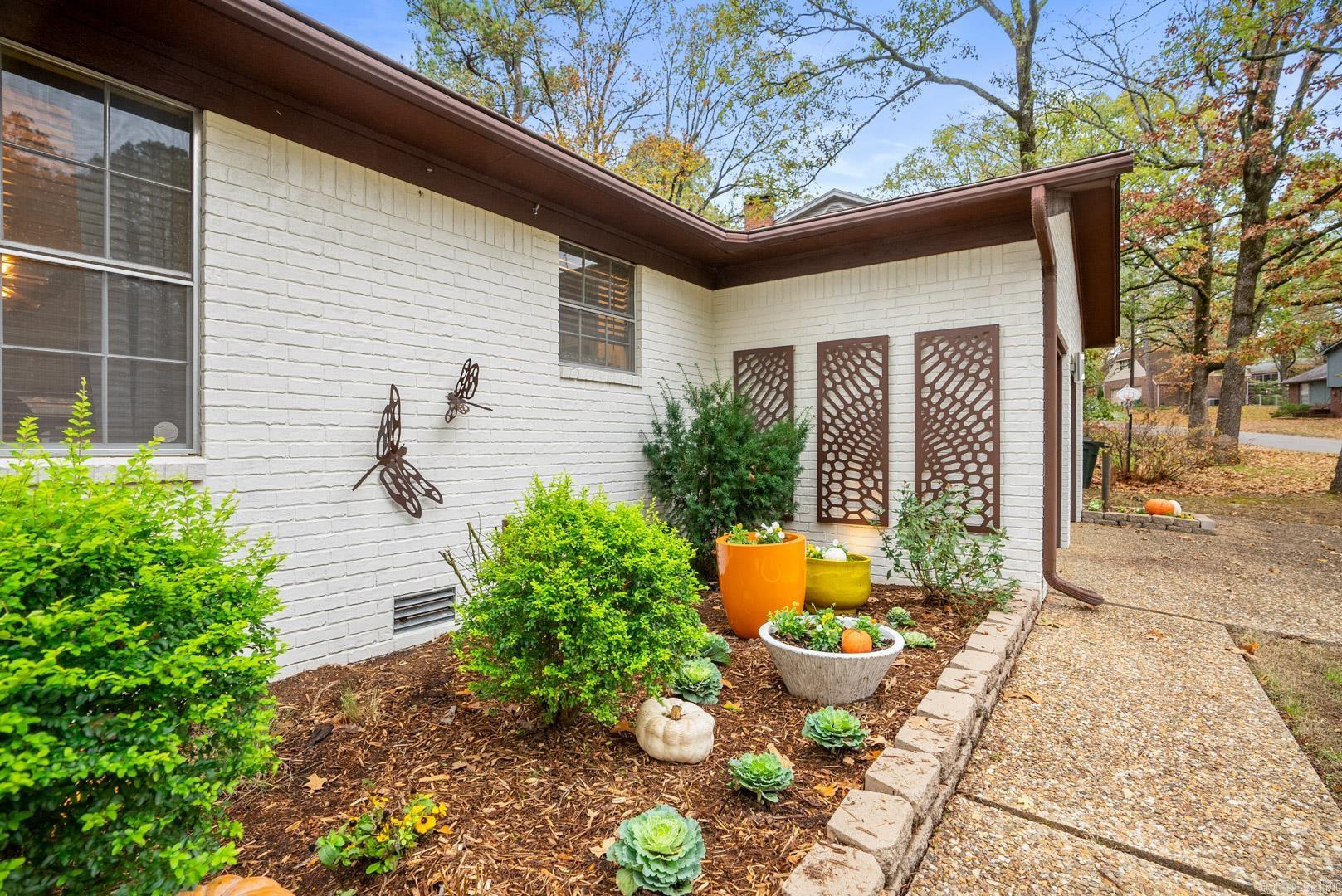 COLONY WEST - Residential