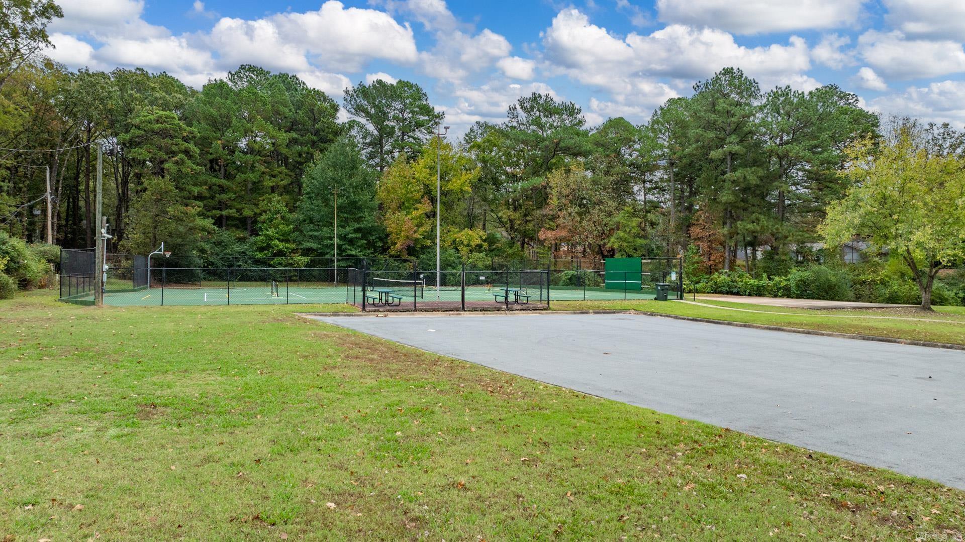 COLONY WEST - Residential