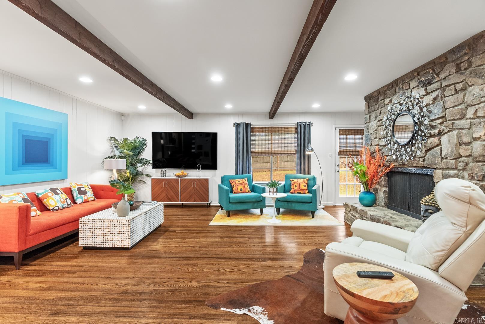 COLONY WEST - Residential