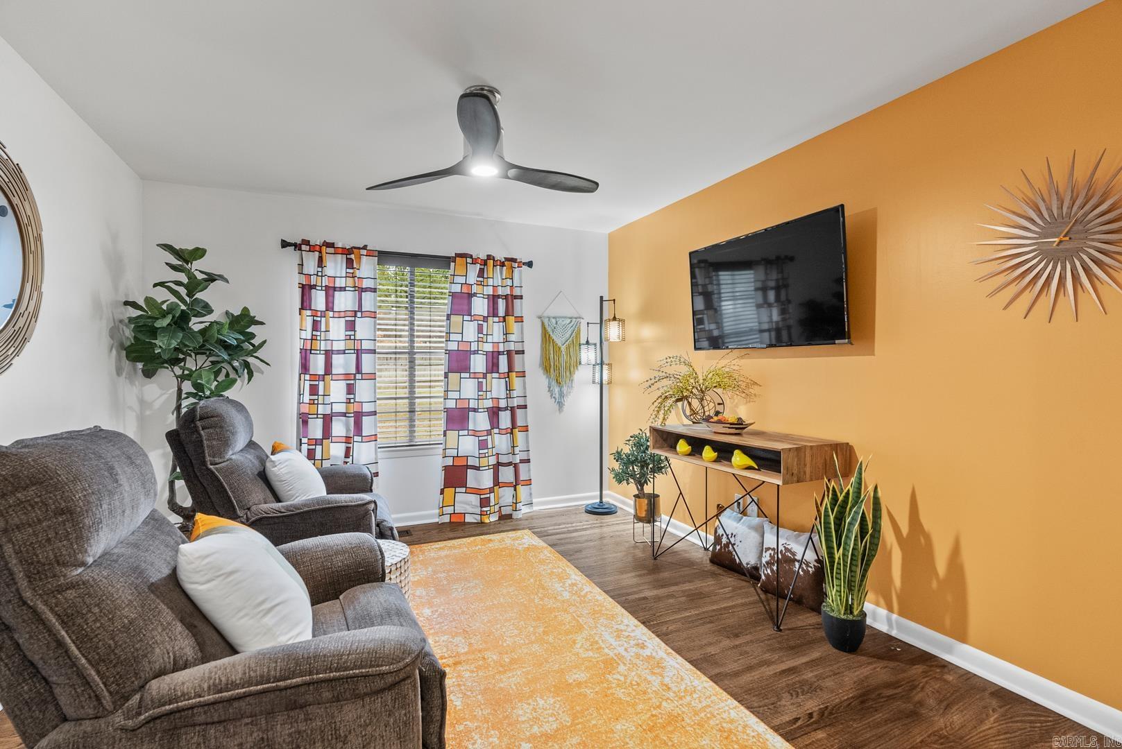 COLONY WEST - Residential