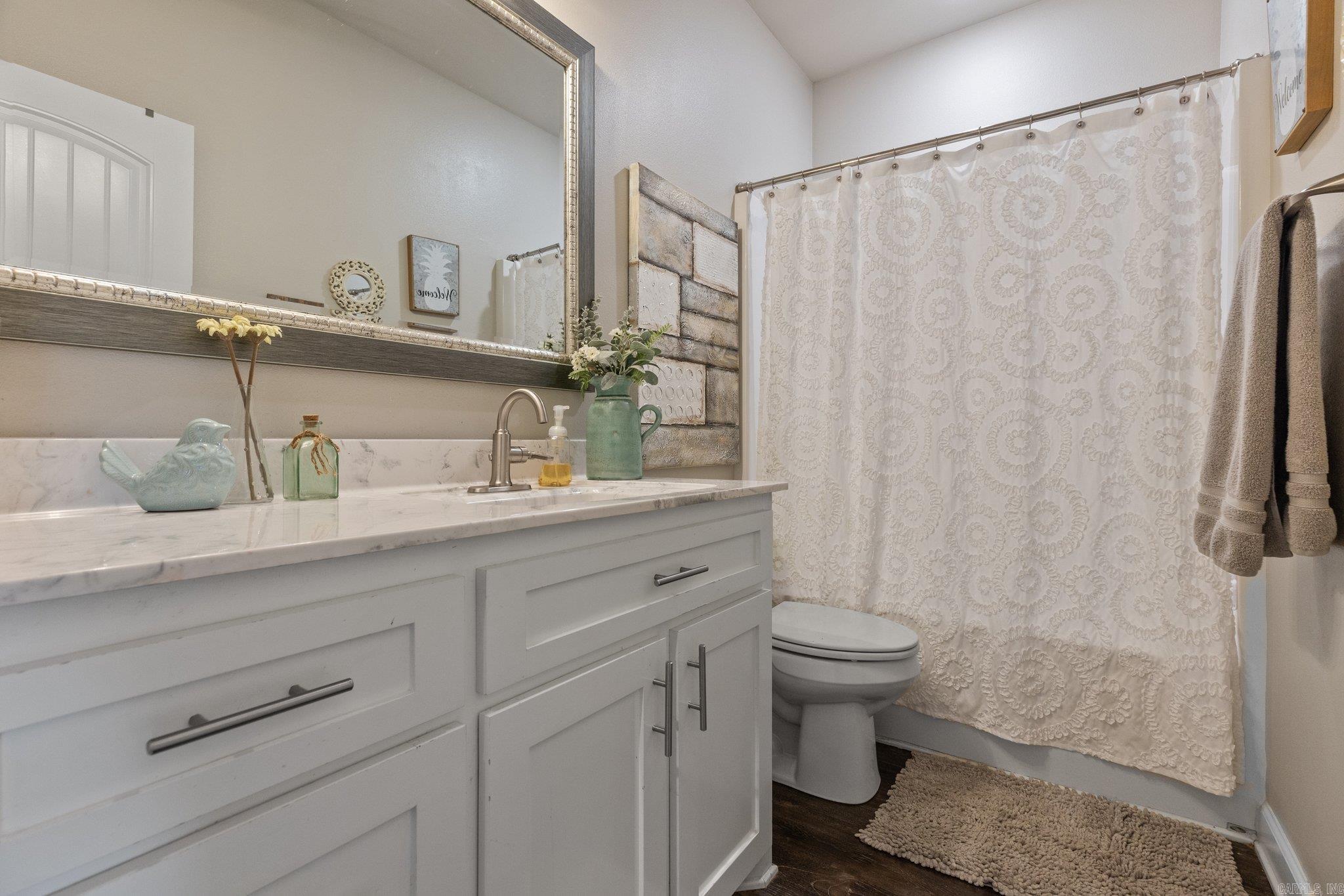 HUNTINGTON ESTATES - Residential