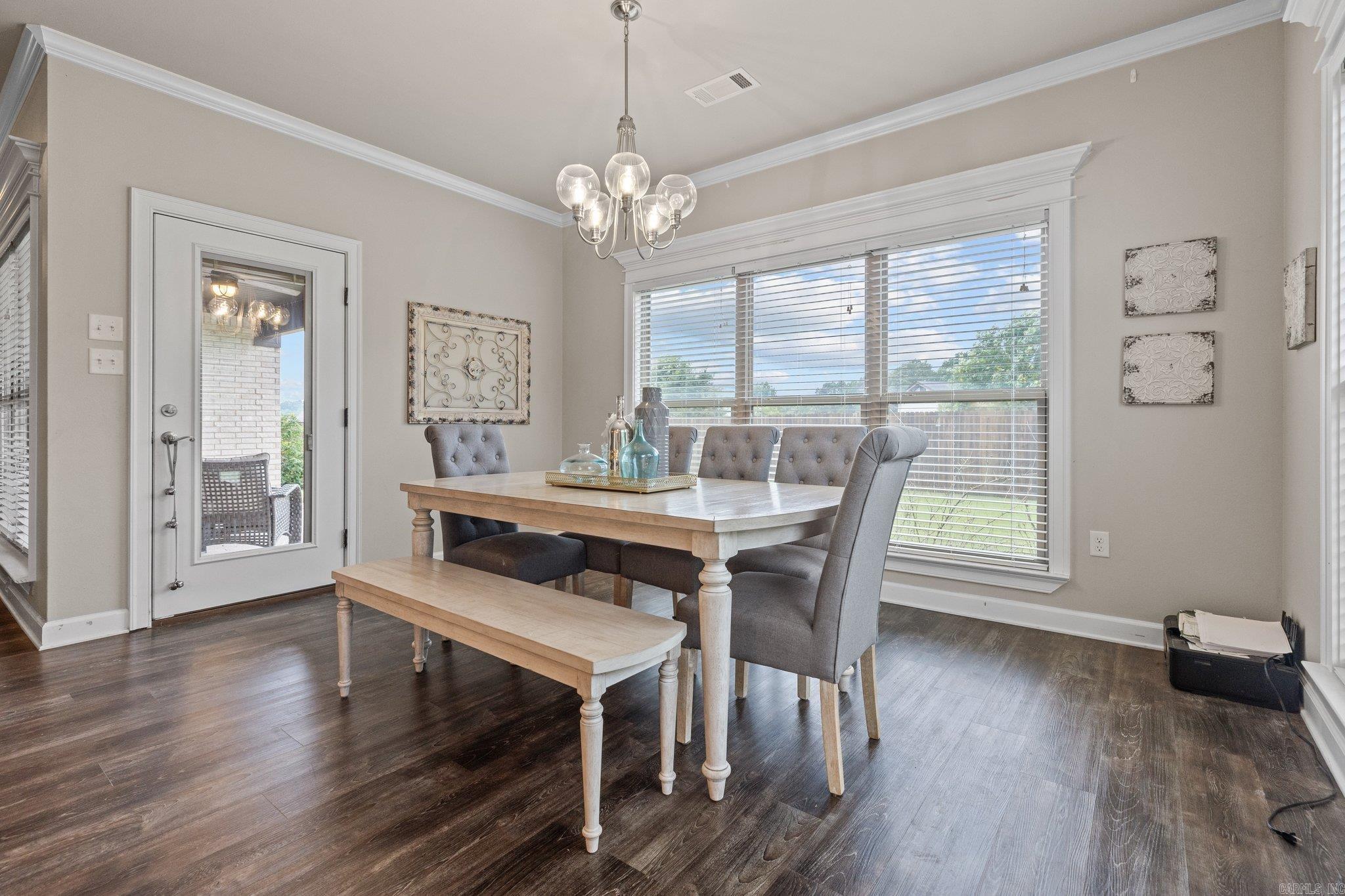 HUNTINGTON ESTATES - Residential