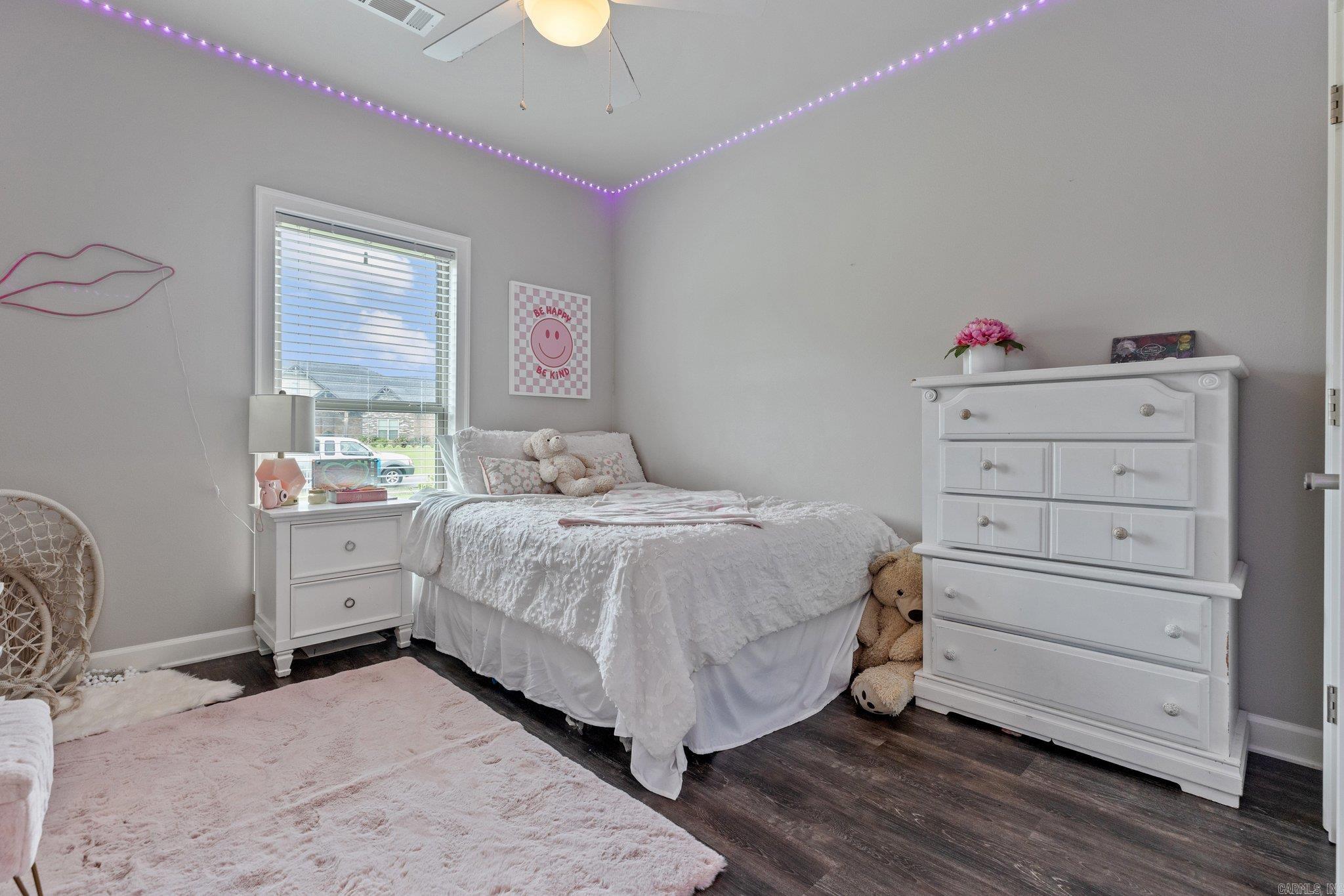 HUNTINGTON ESTATES - Residential