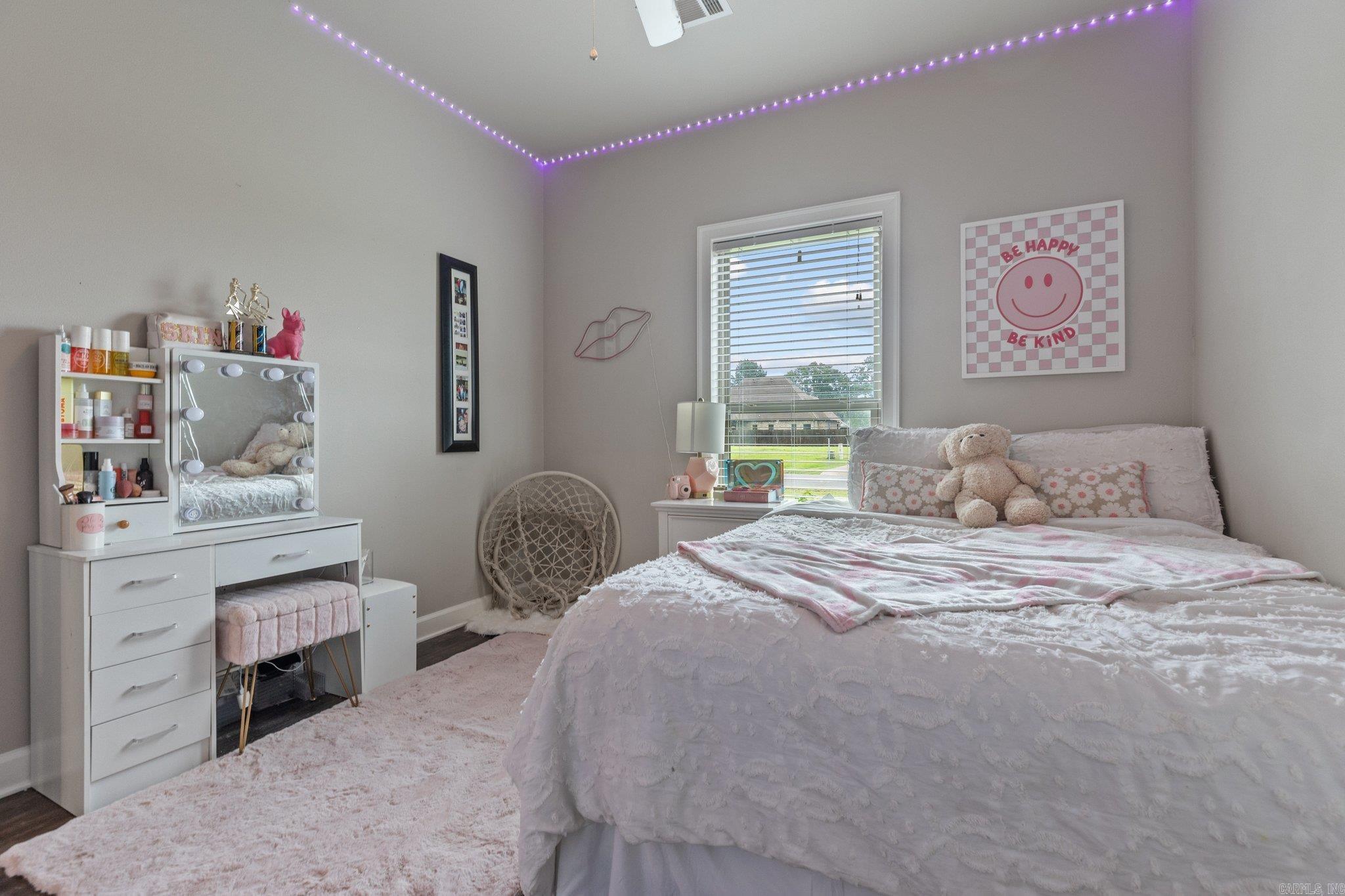 HUNTINGTON ESTATES - Residential