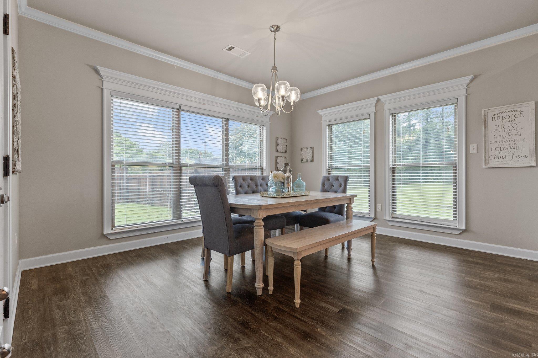 HUNTINGTON ESTATES - Residential