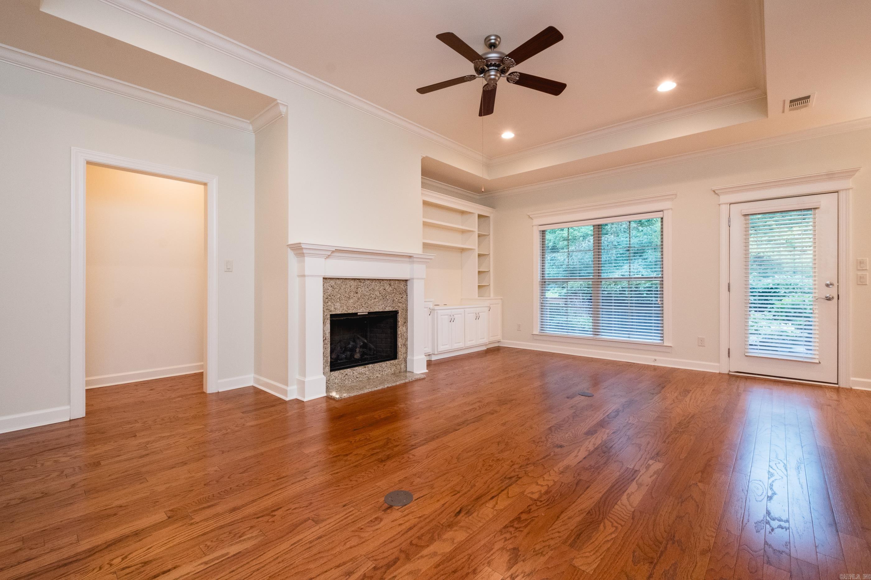 VALLEY VIEW - Residential