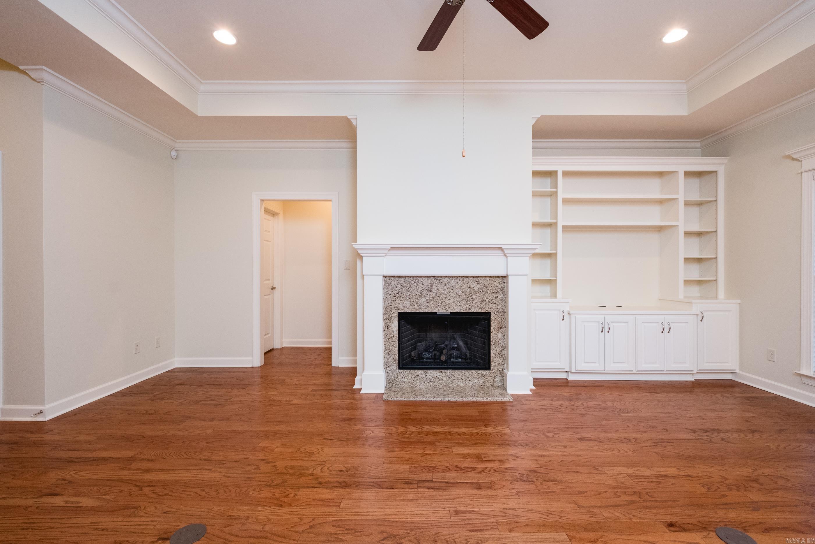 VALLEY VIEW - Residential