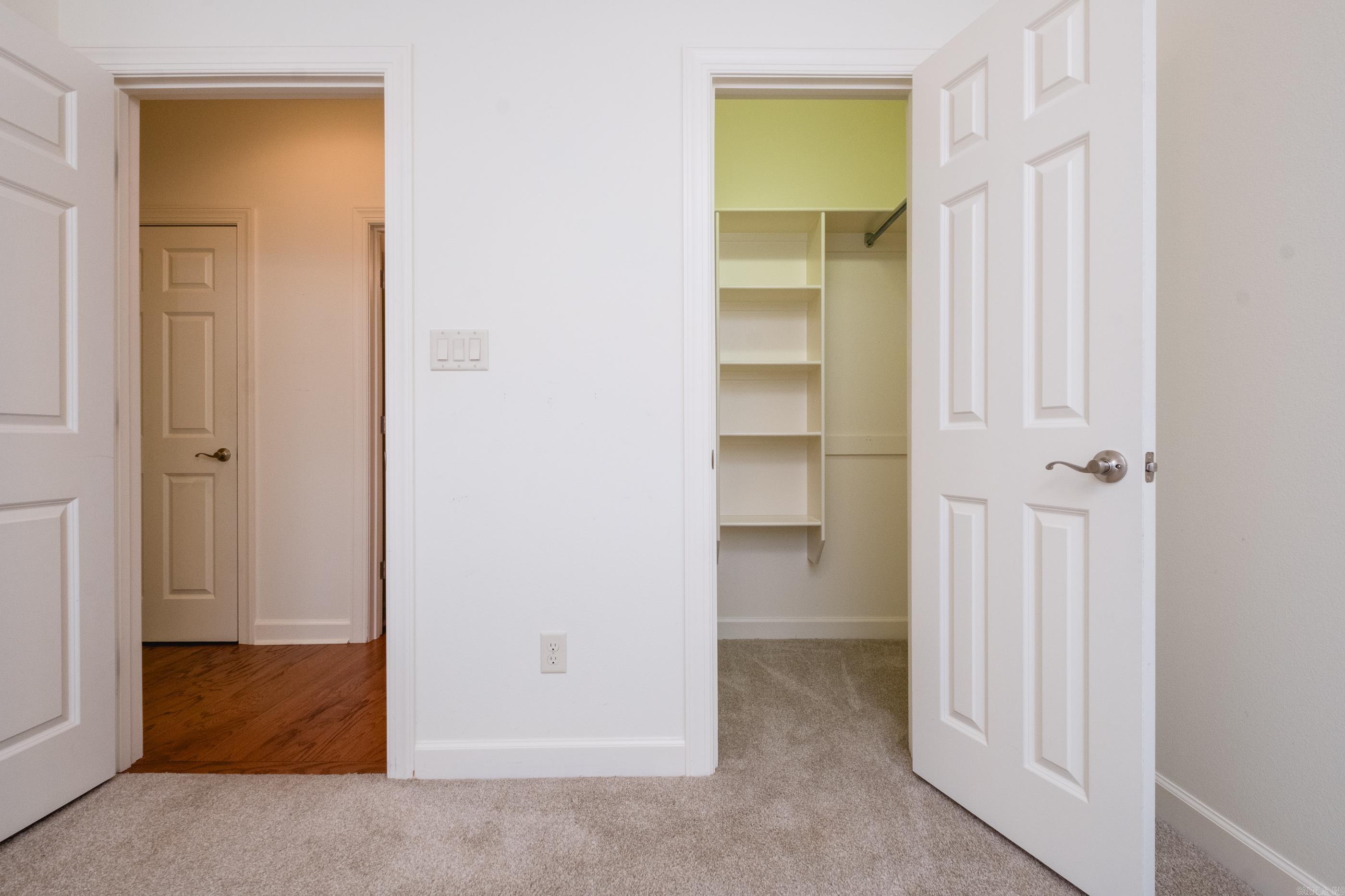 VALLEY VIEW - Residential