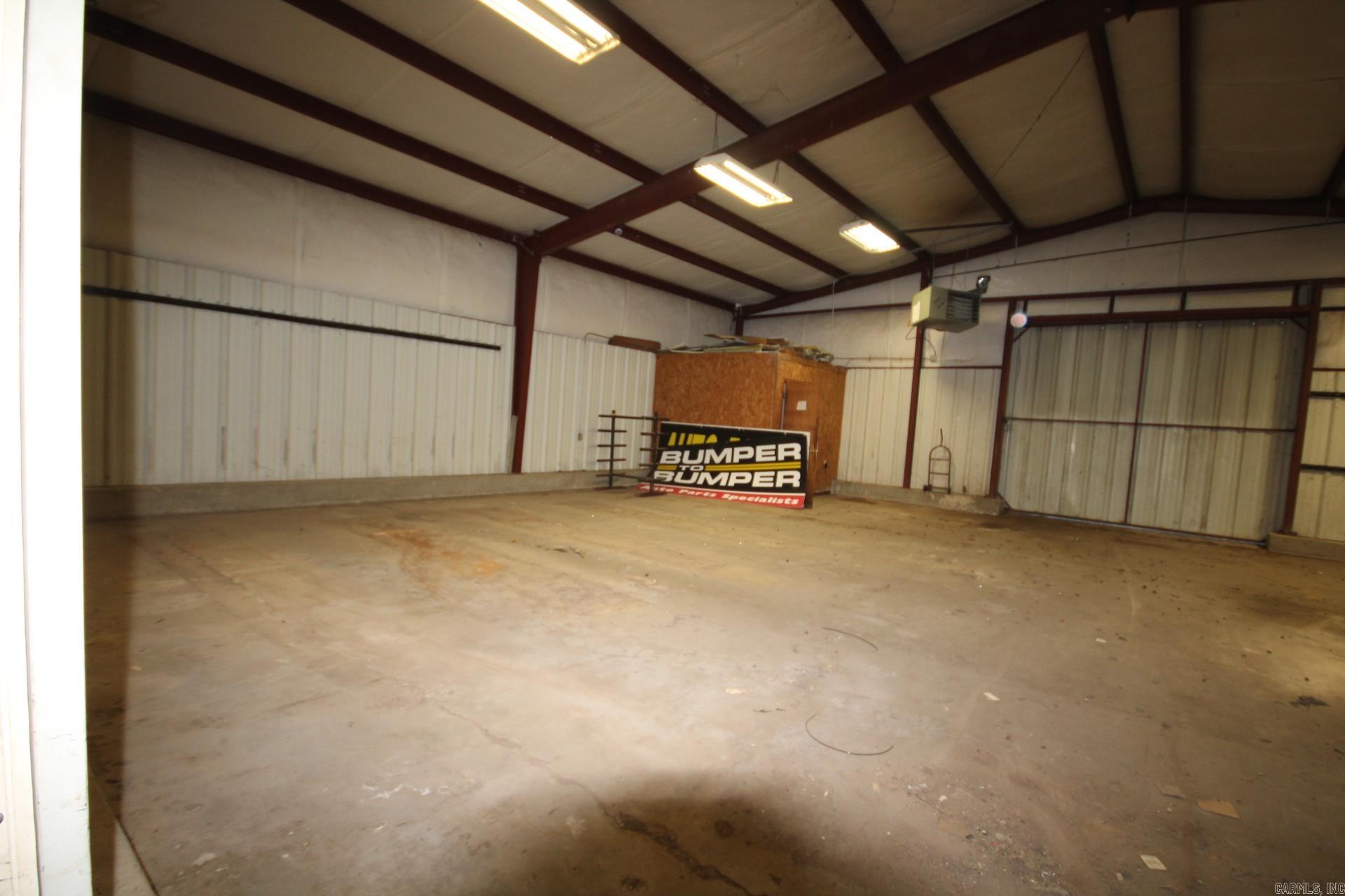 NEW NASHVILLE - Commercial Sale