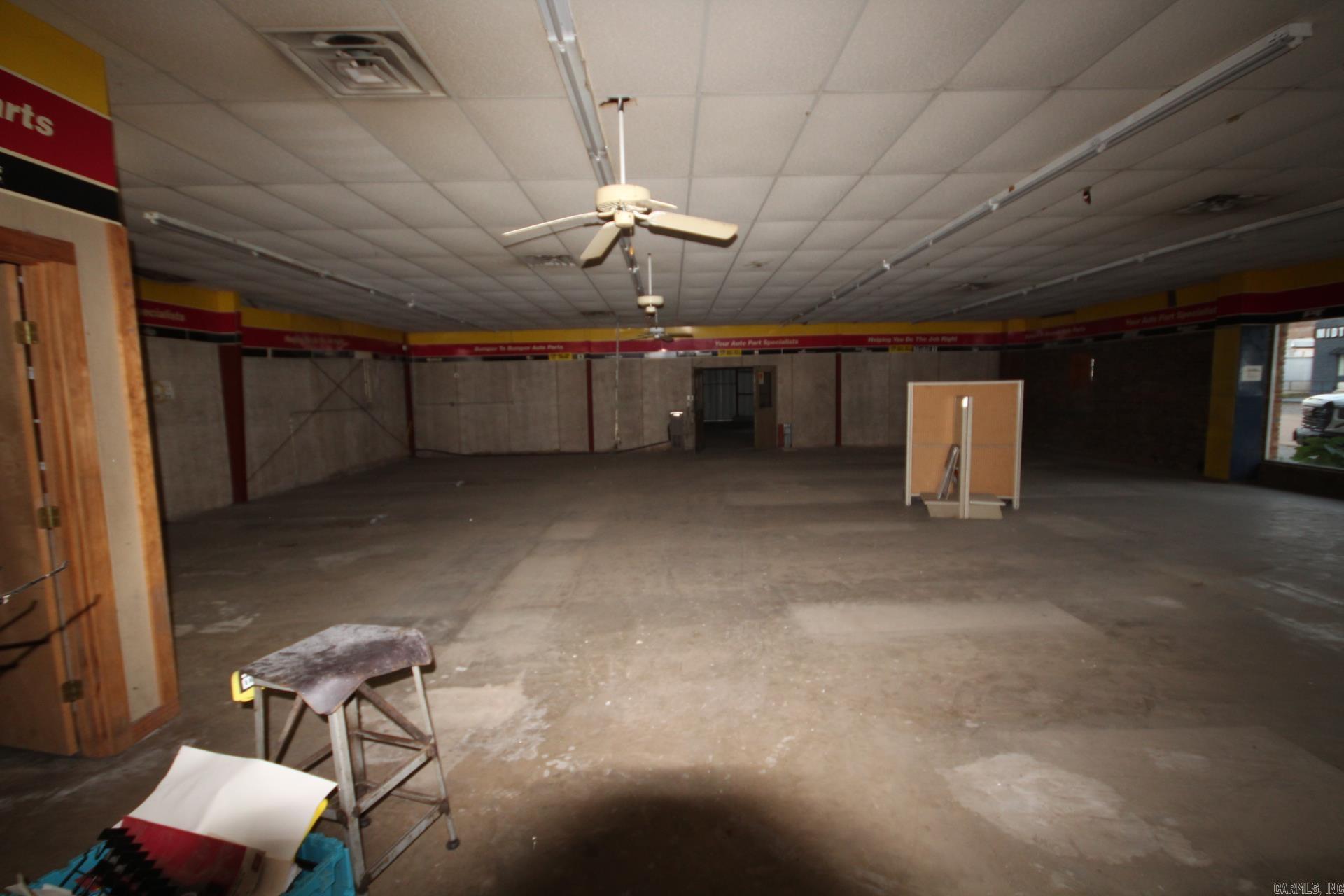 NEW NASHVILLE - Commercial Sale