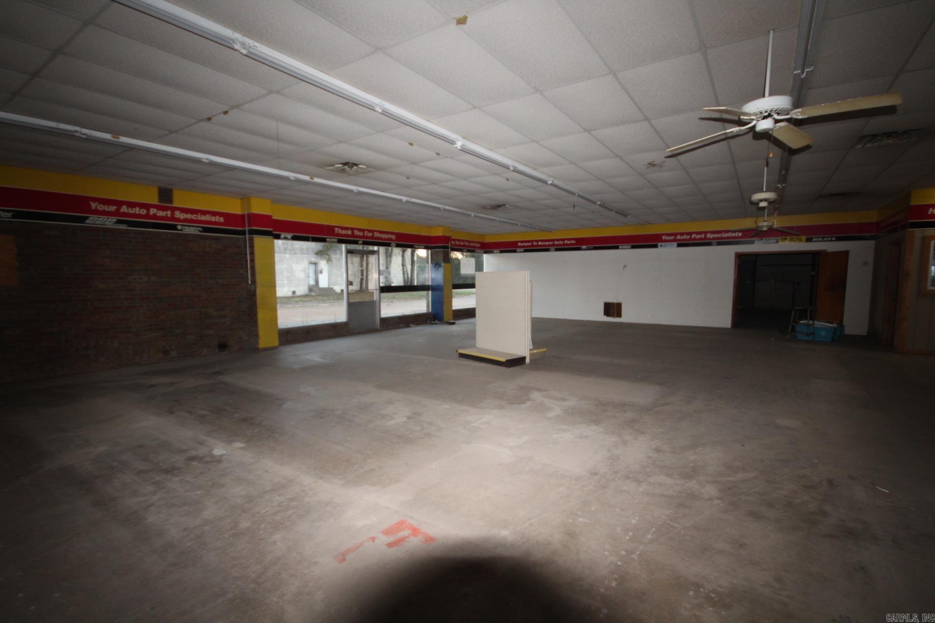 NEW NASHVILLE - Commercial Sale