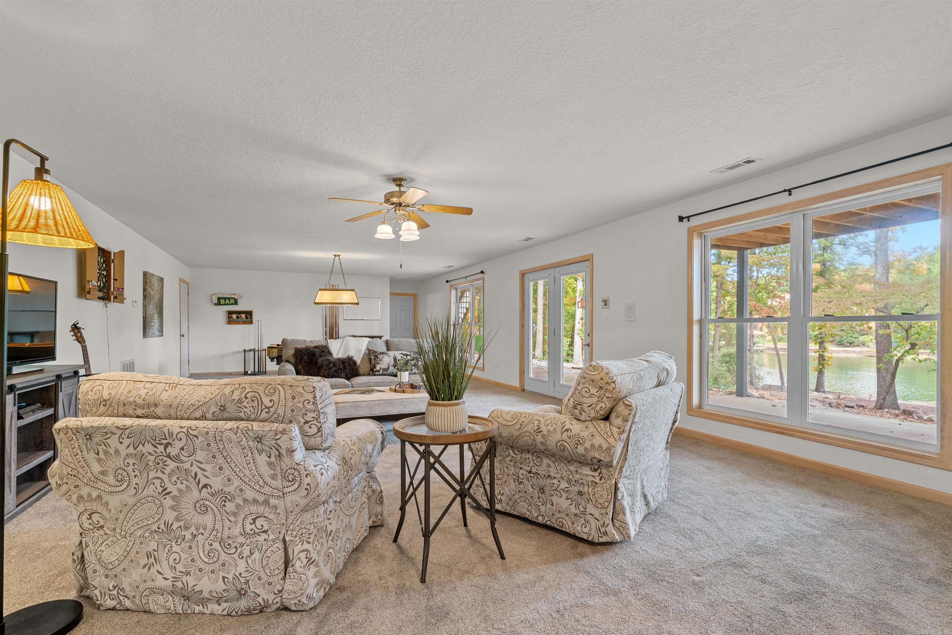 TIBURON - Residential