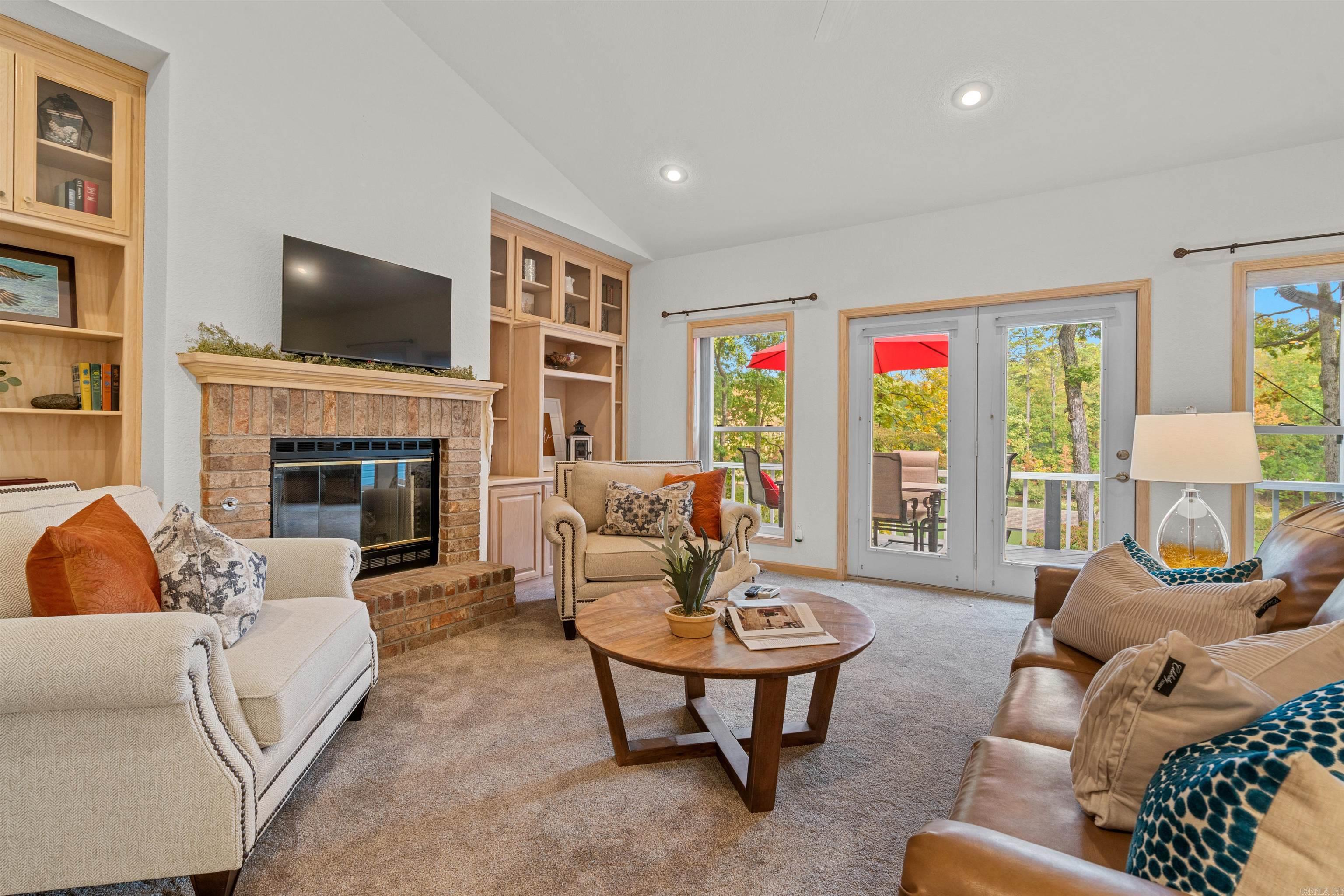 TIBURON - Residential