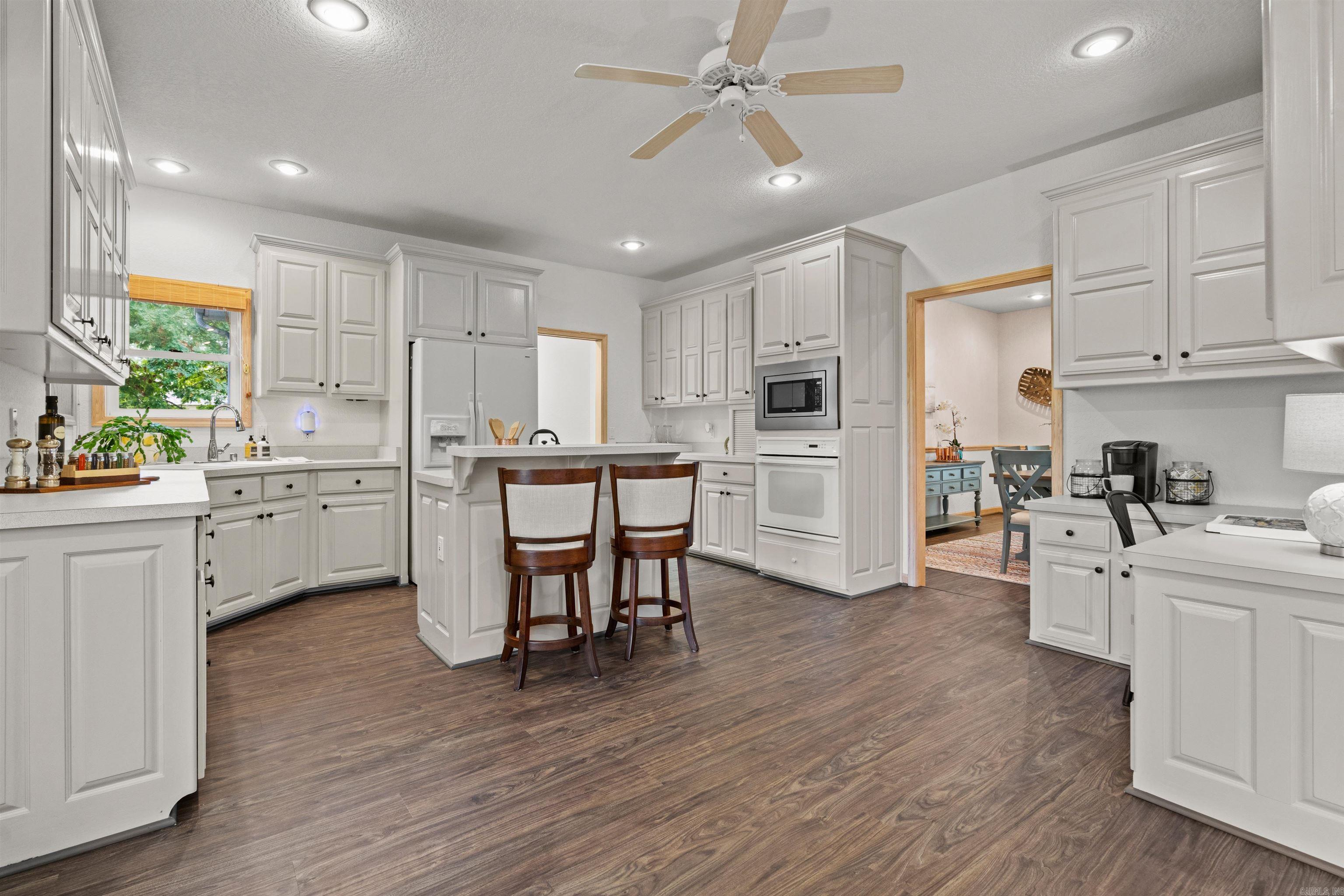 TIBURON - Residential