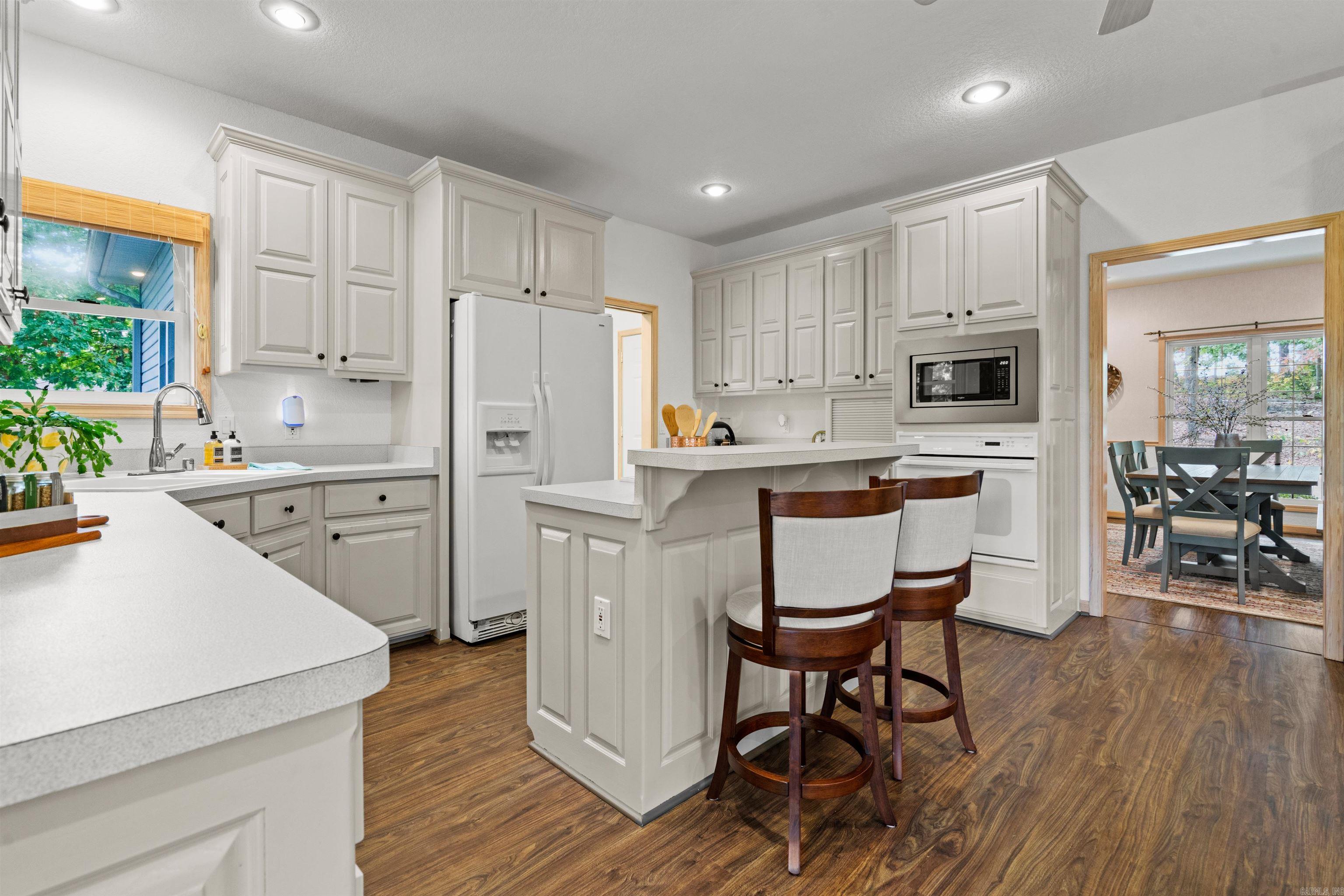 TIBURON - Residential