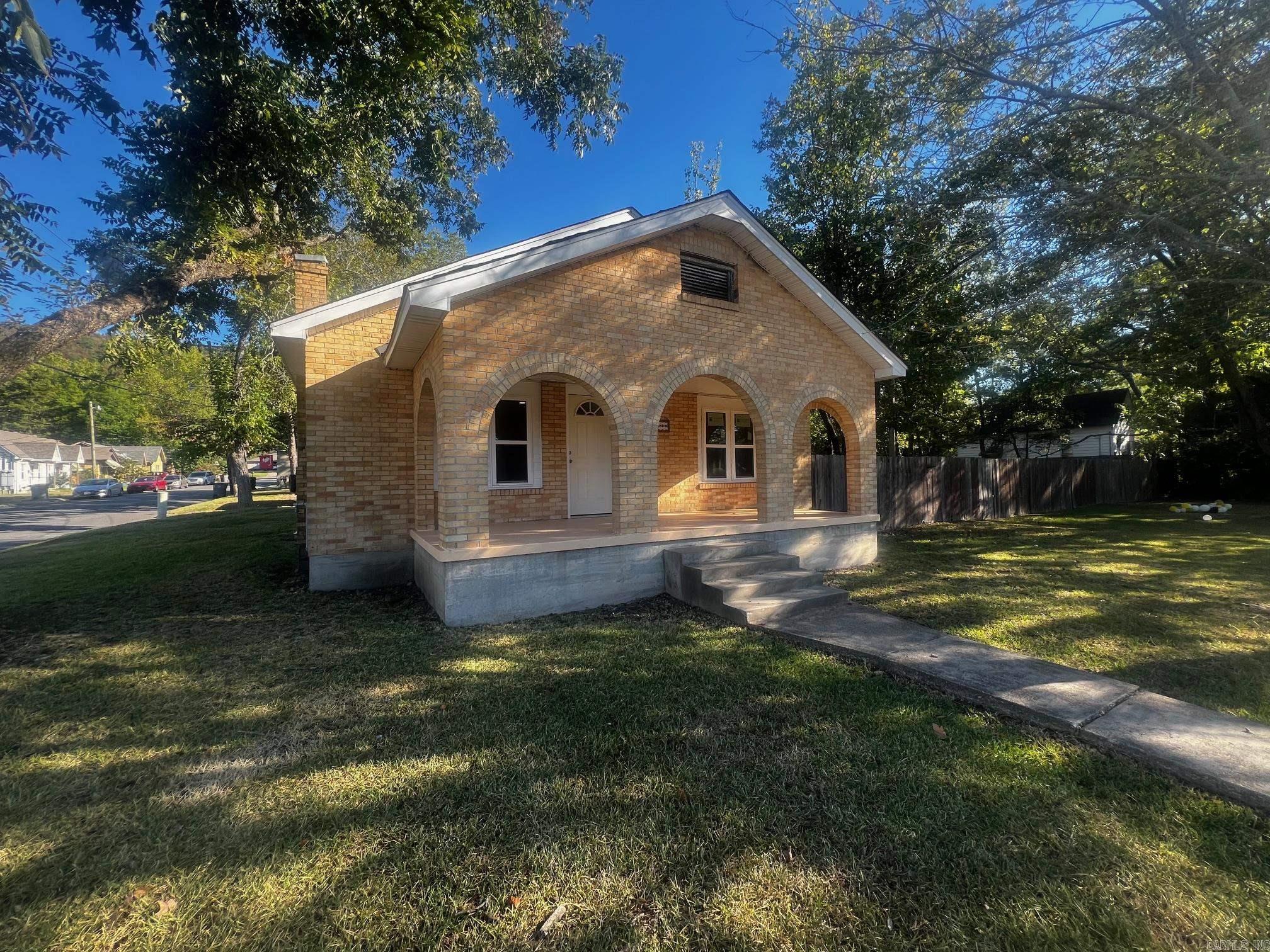 Stinnetts - Residential Lease