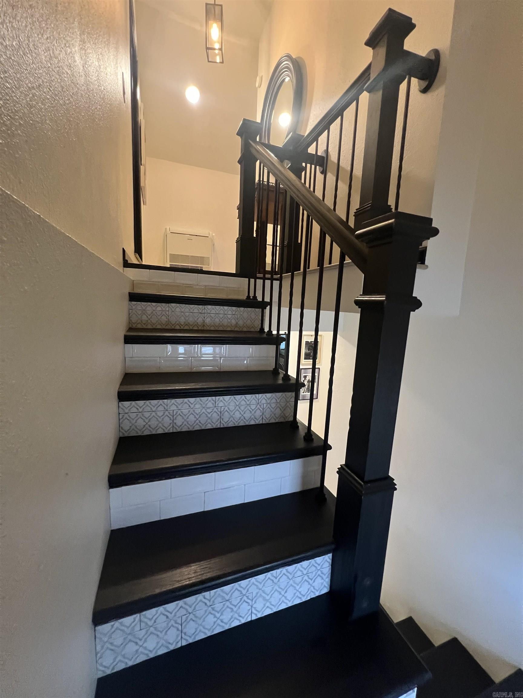 CATHERINE SHORES - Residential