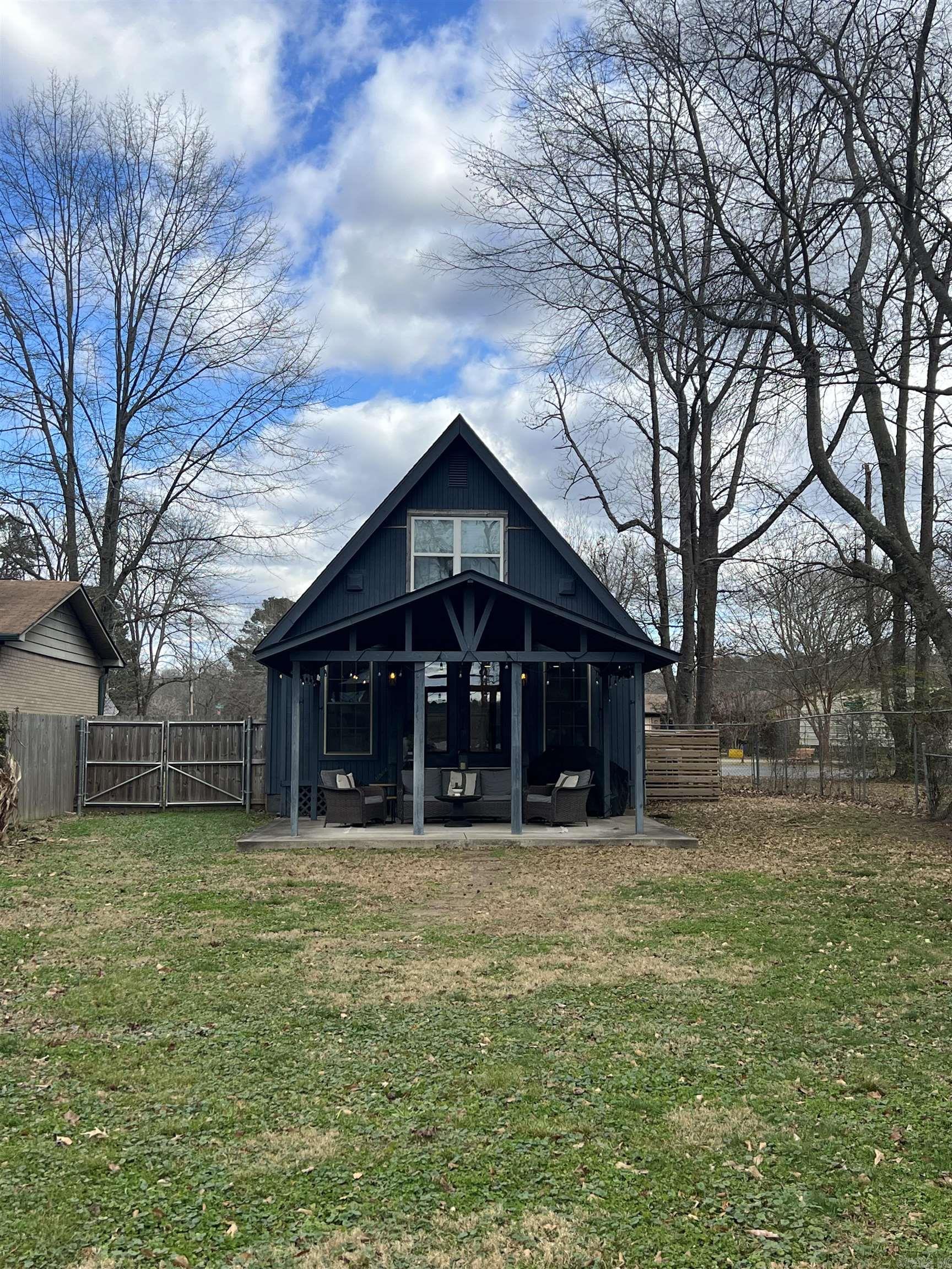 CATHERINE SHORES - Residential