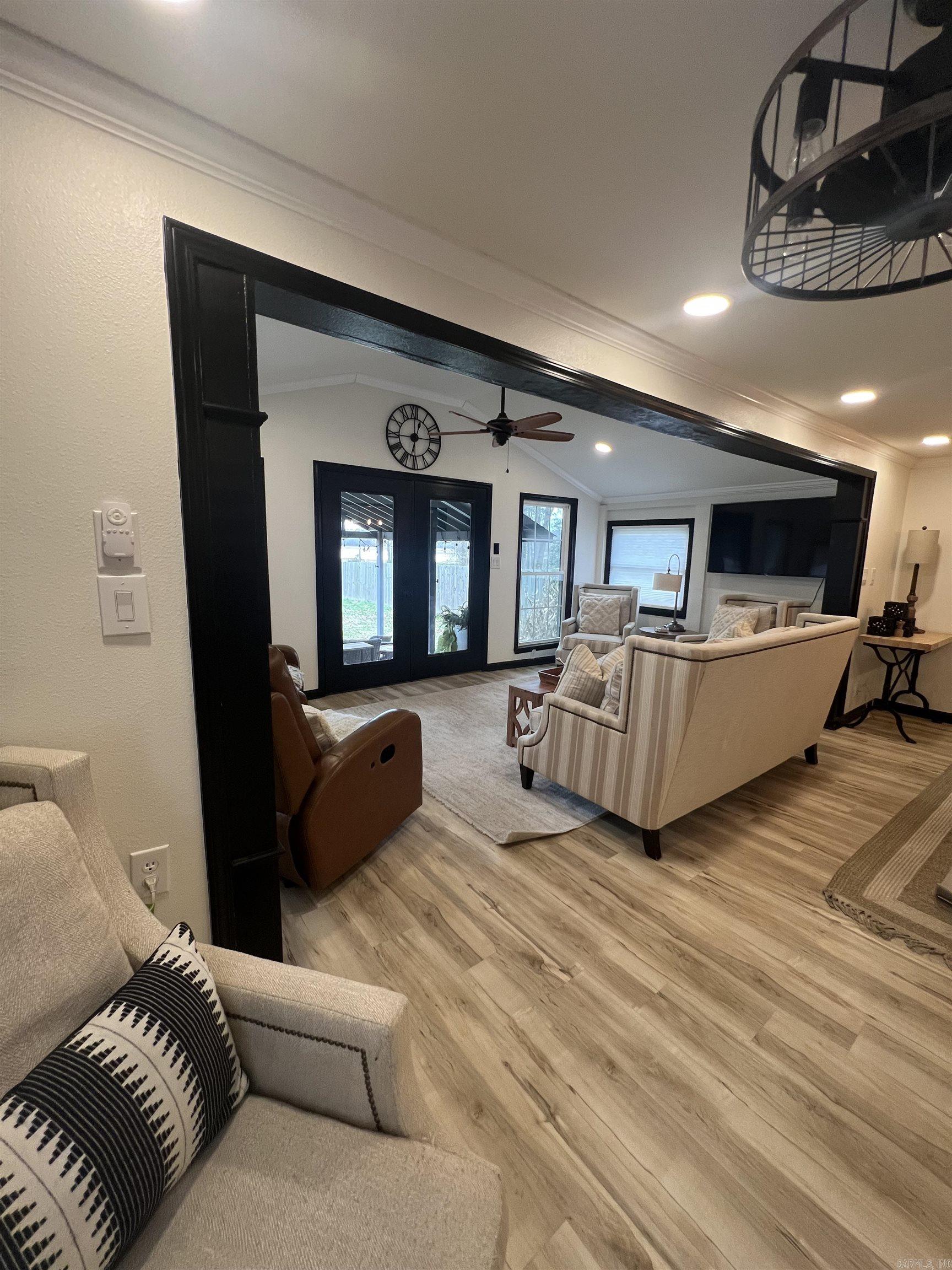 CATHERINE SHORES - Residential