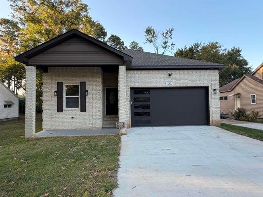 1403 W MATTHEWS AVE, JONESBORO, AR 72401 - Image f3accfd76241a58f416cdee596e2fd2f/693916464