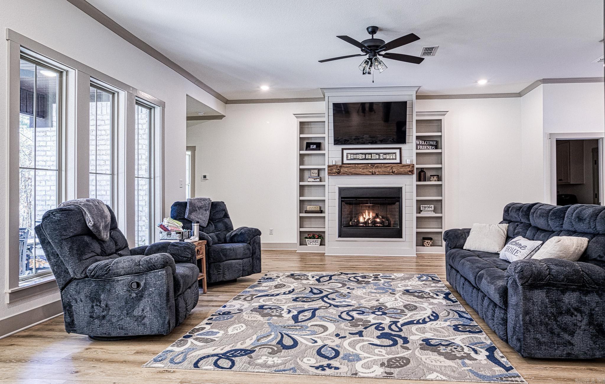 Estrella - Residential